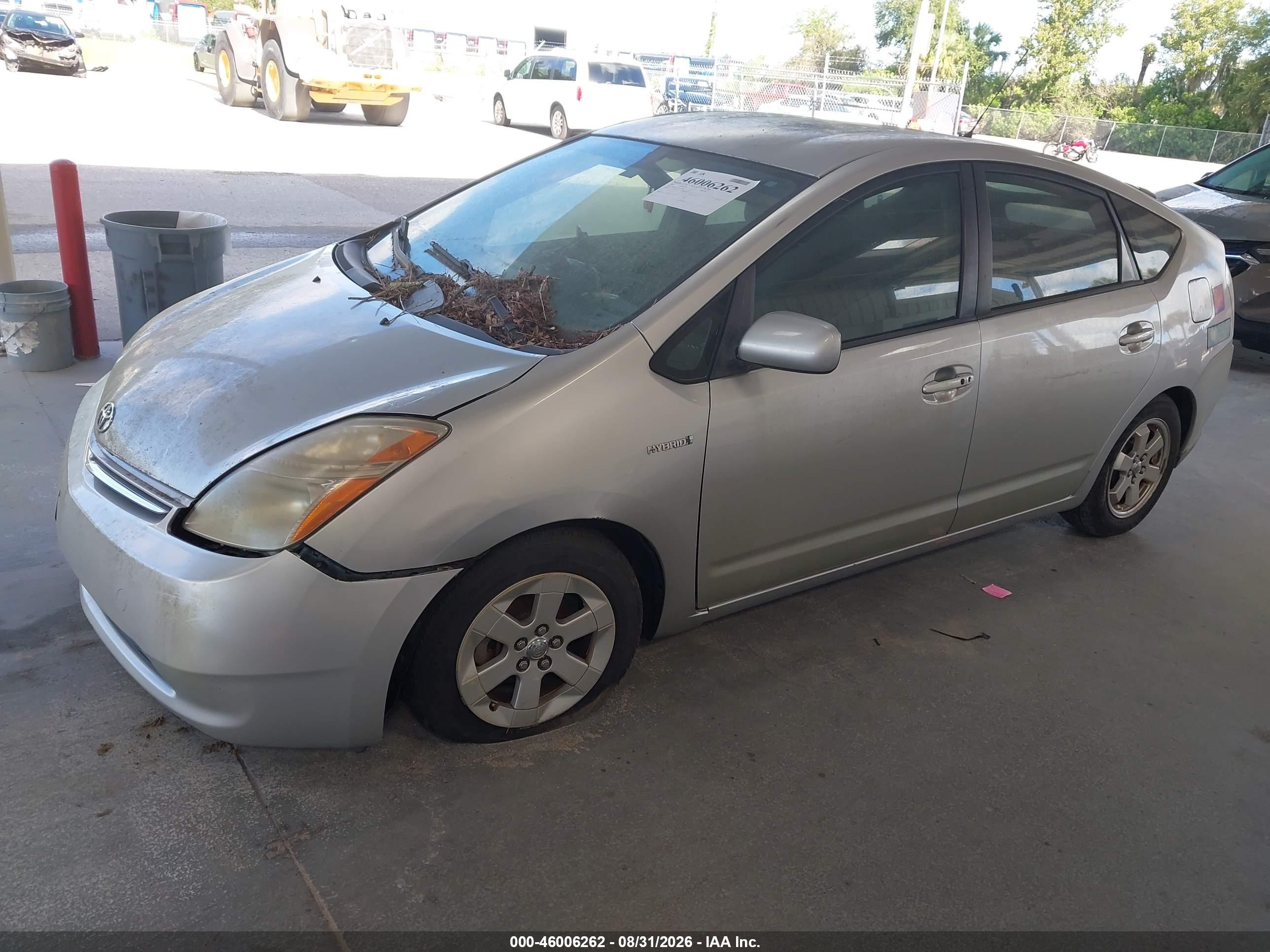 2007 Toyota Prius   Silver vin: JTDKB20U577579098