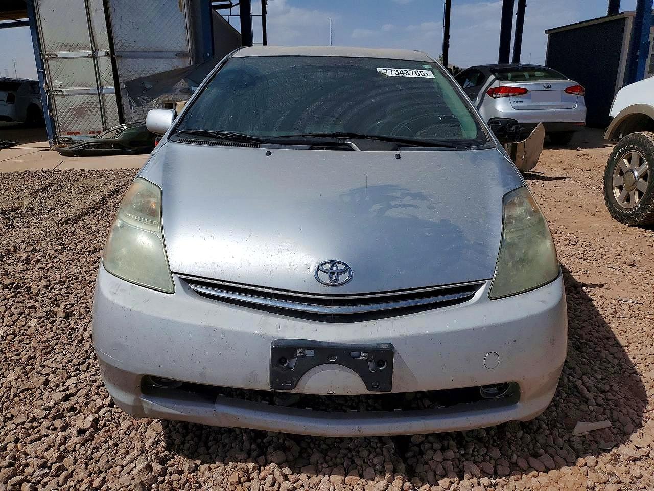 2007 Toyota Prius Base Silver vin: JTDKB20U577620488