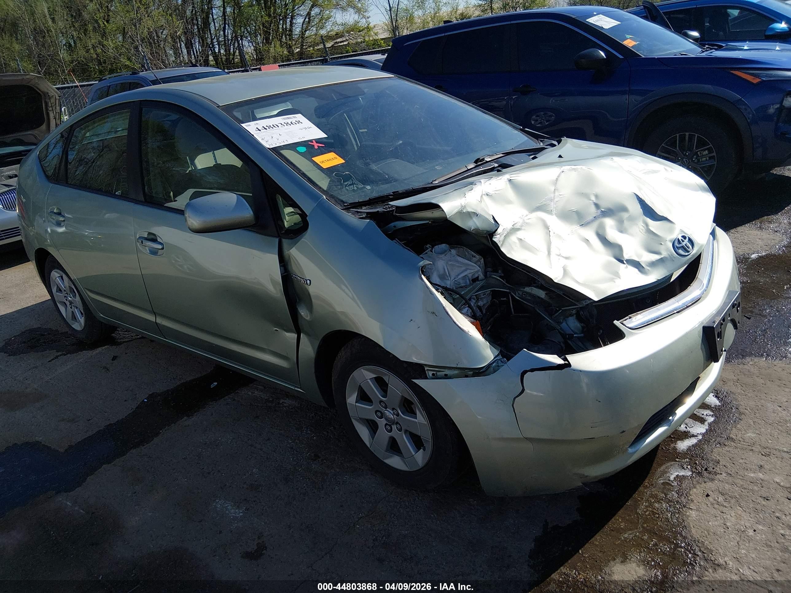 2007 Toyota Prius   Зеленый vin: JTDKB20U577636626