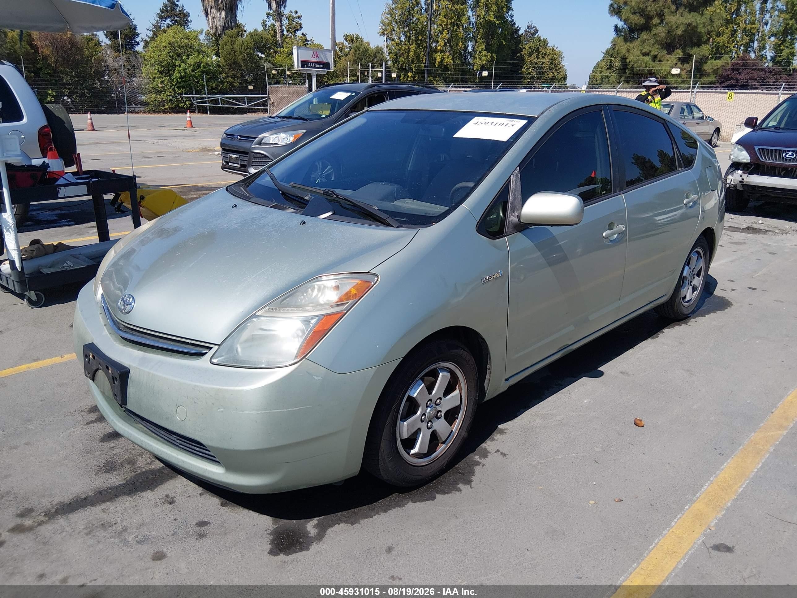 2007 Toyota Prius   Зеленый vin: JTDKB20U577662725