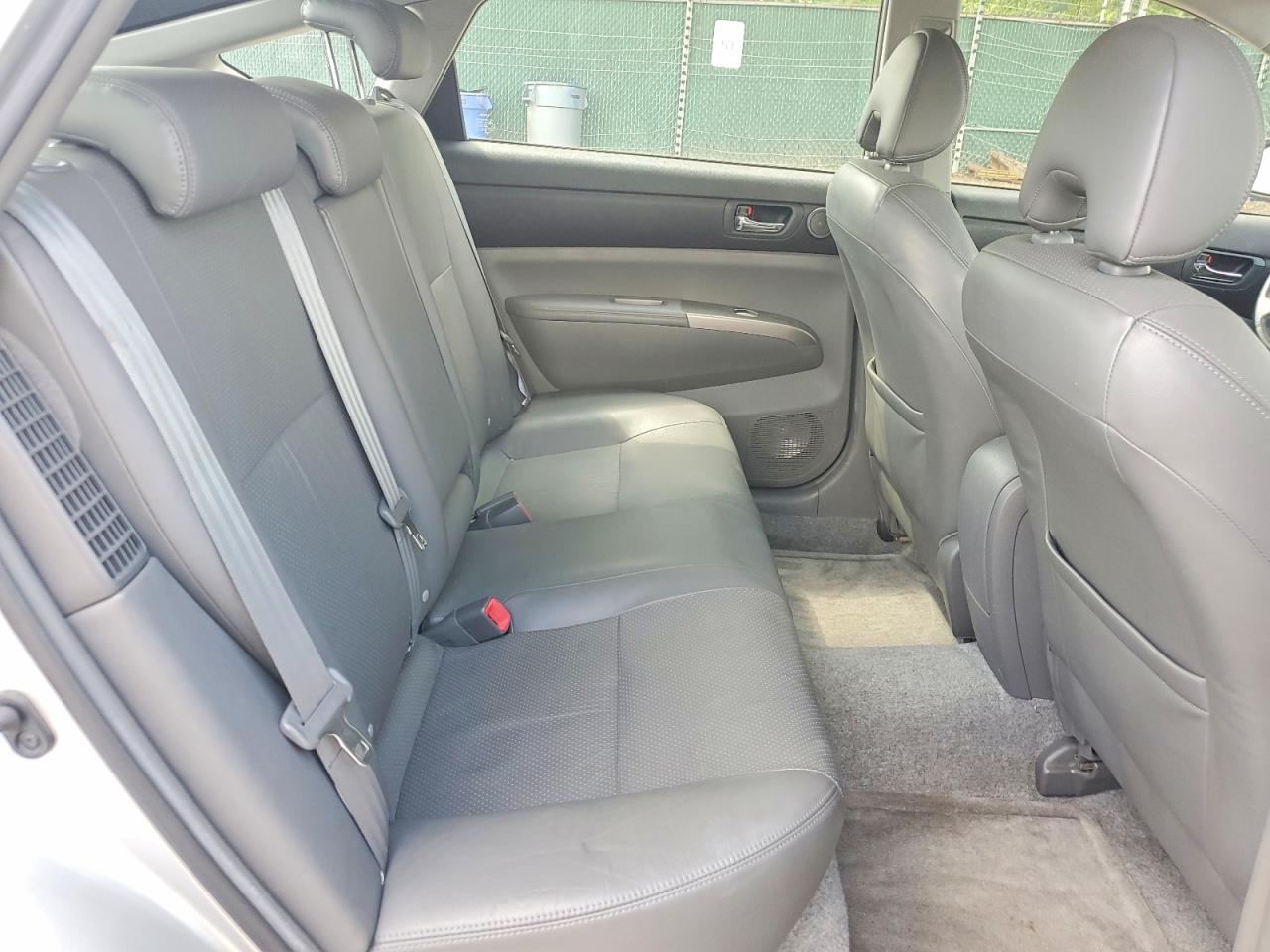 2007 Toyota Prius Base Silver vin: JTDKB20U577677970