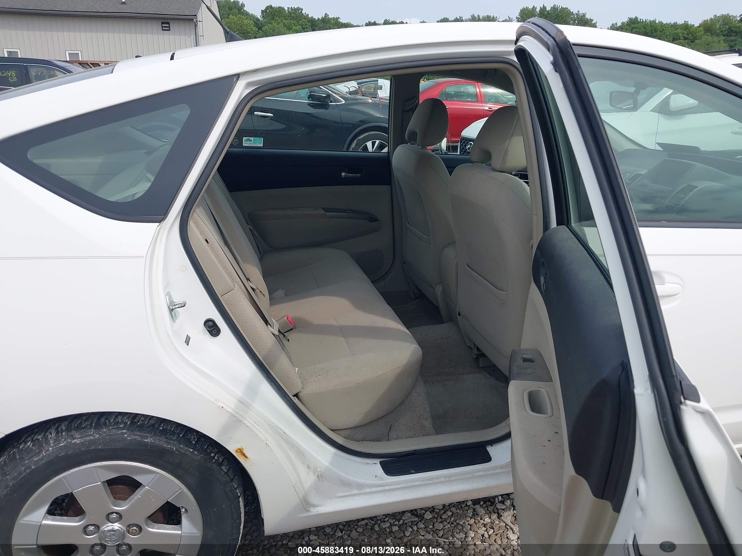 2008 Toyota Prius   White vin: JTDKB20U583309989