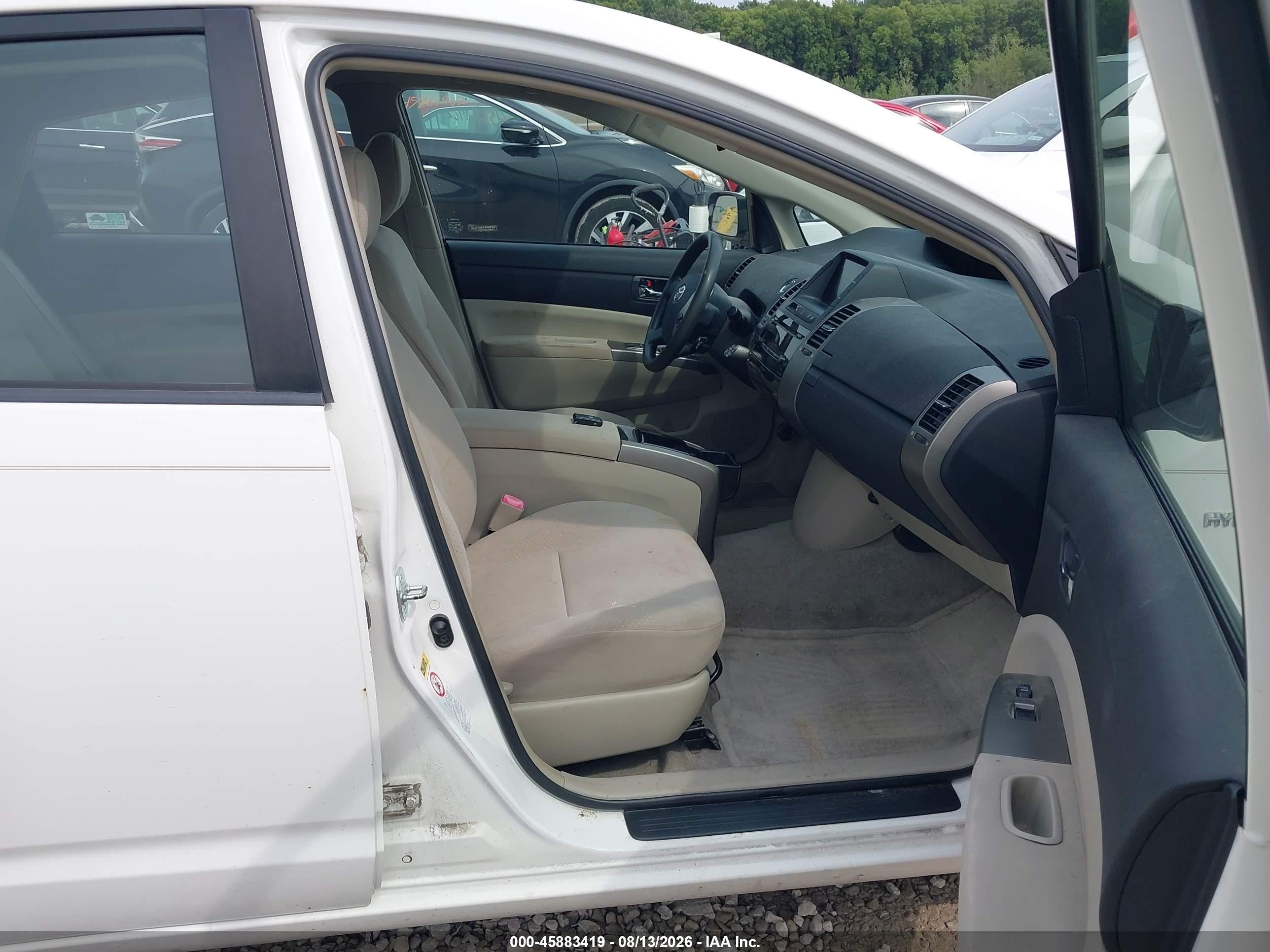 2008 Toyota Prius   White vin: JTDKB20U583309989