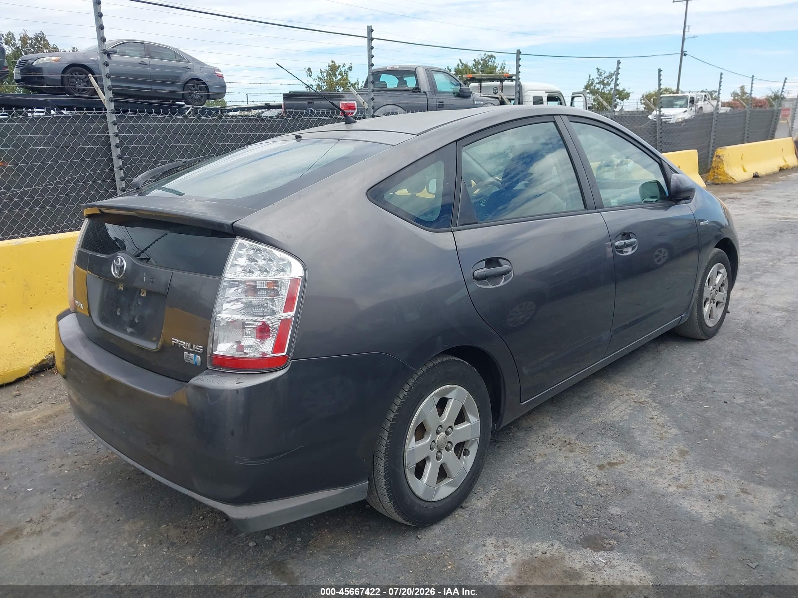 2008 Toyota Prius   Gray vin: JTDKB20U583312620