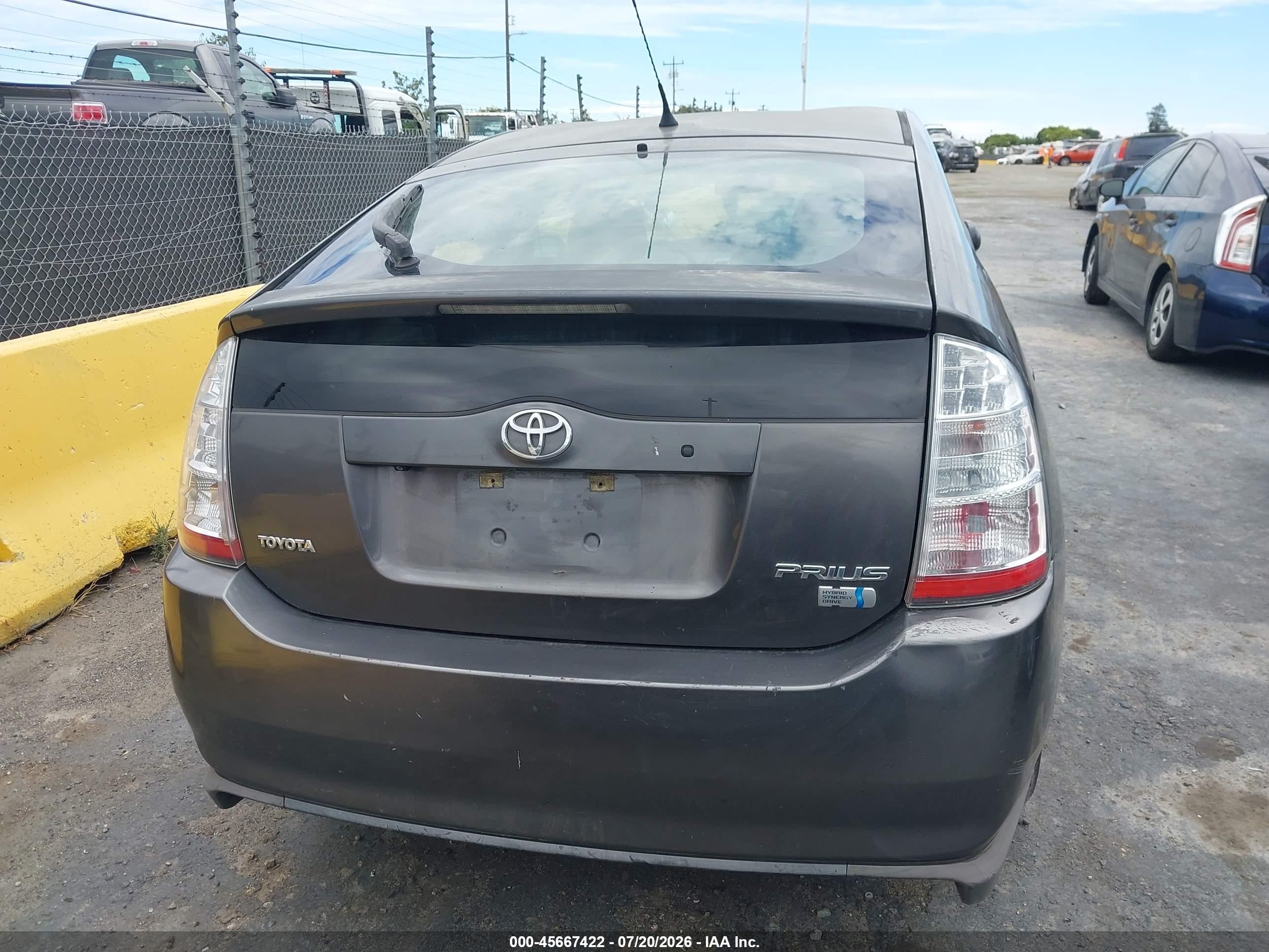 2008 Toyota Prius   Gray vin: JTDKB20U583312620