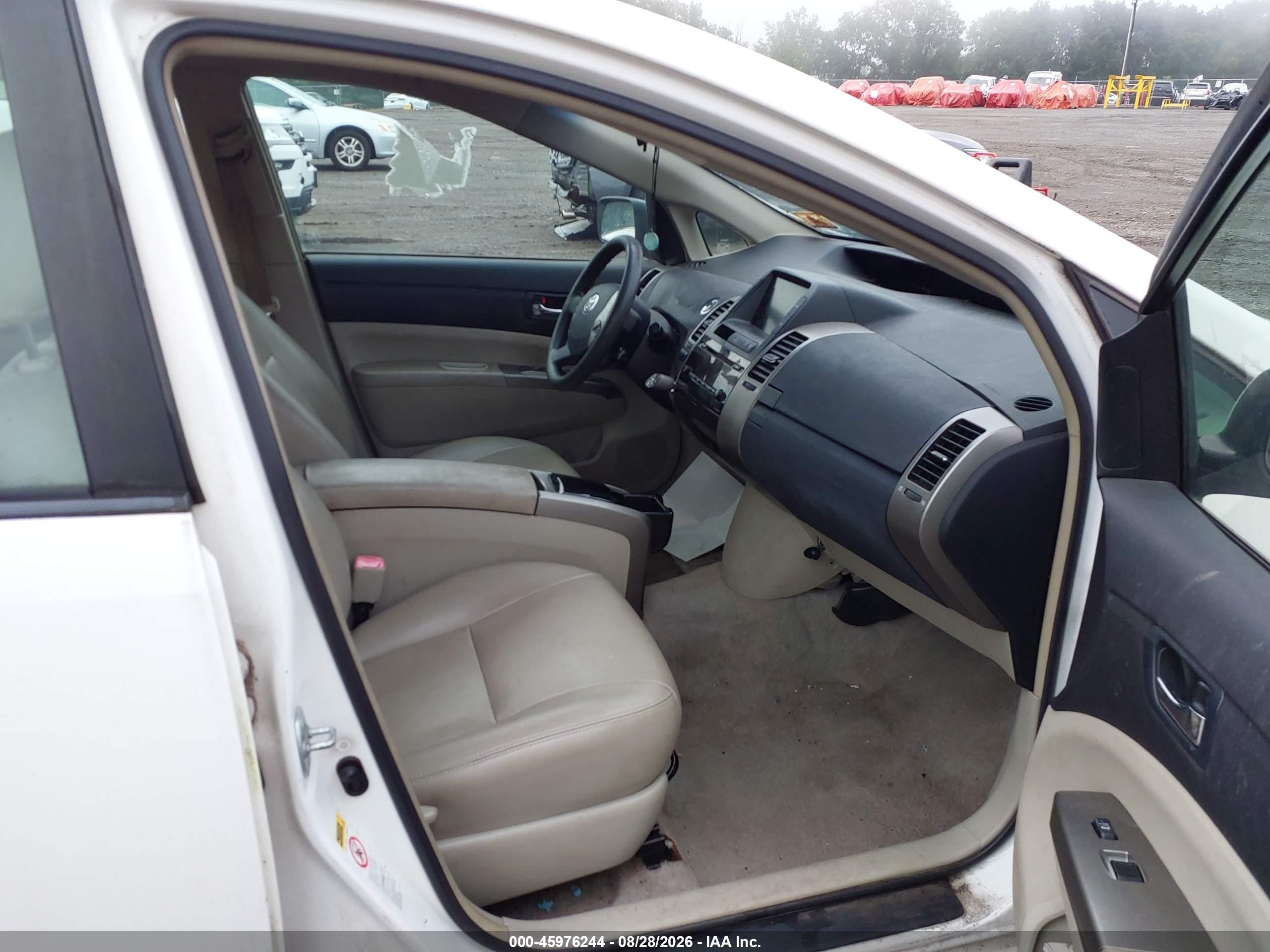2008 Toyota Prius   White vin: JTDKB20U583315775