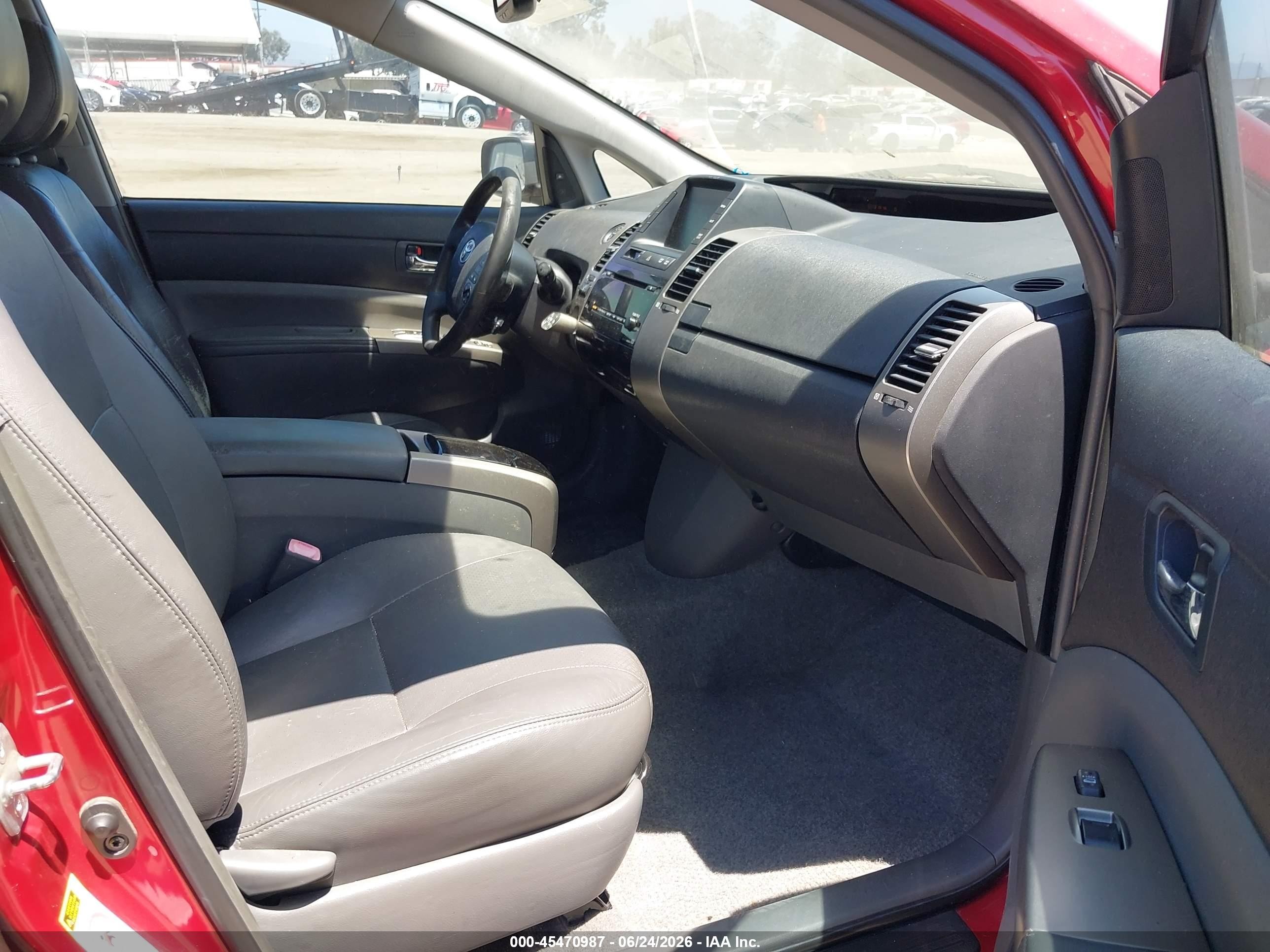 2008 Toyota Prius Red vin: JTDKB20U583347786