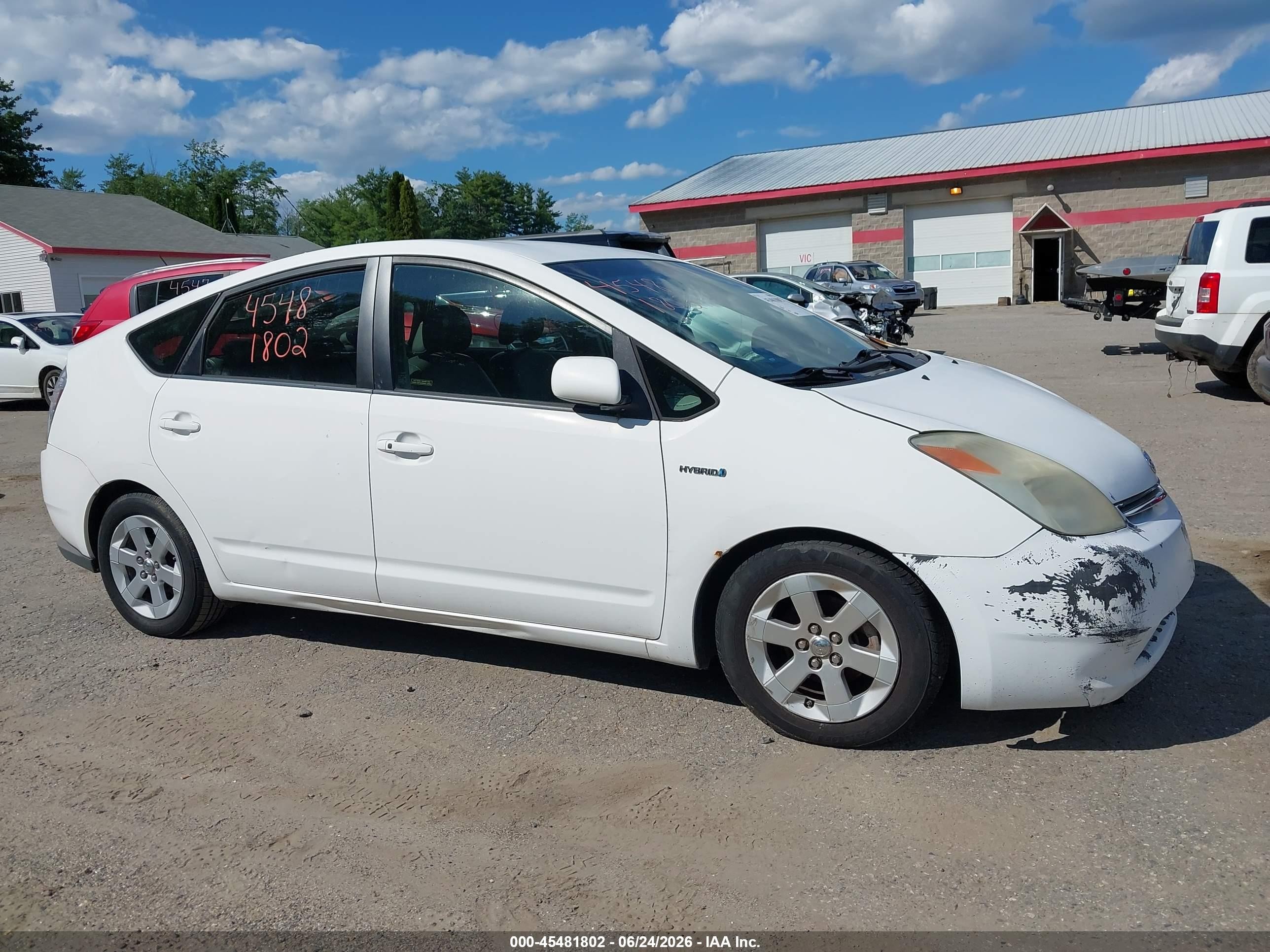 2008 Toyota Prius   White vin: JTDKB20U583358769