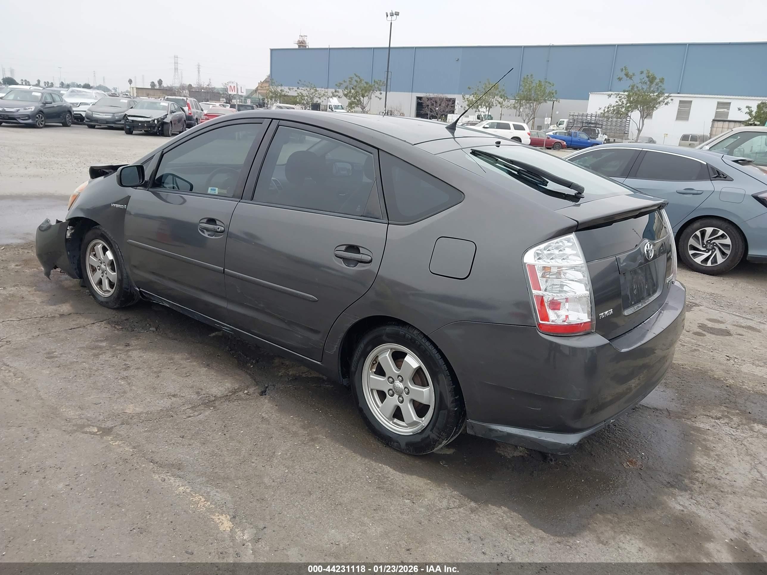 2008 Toyota Prius   Gray vin: JTDKB20U583376060