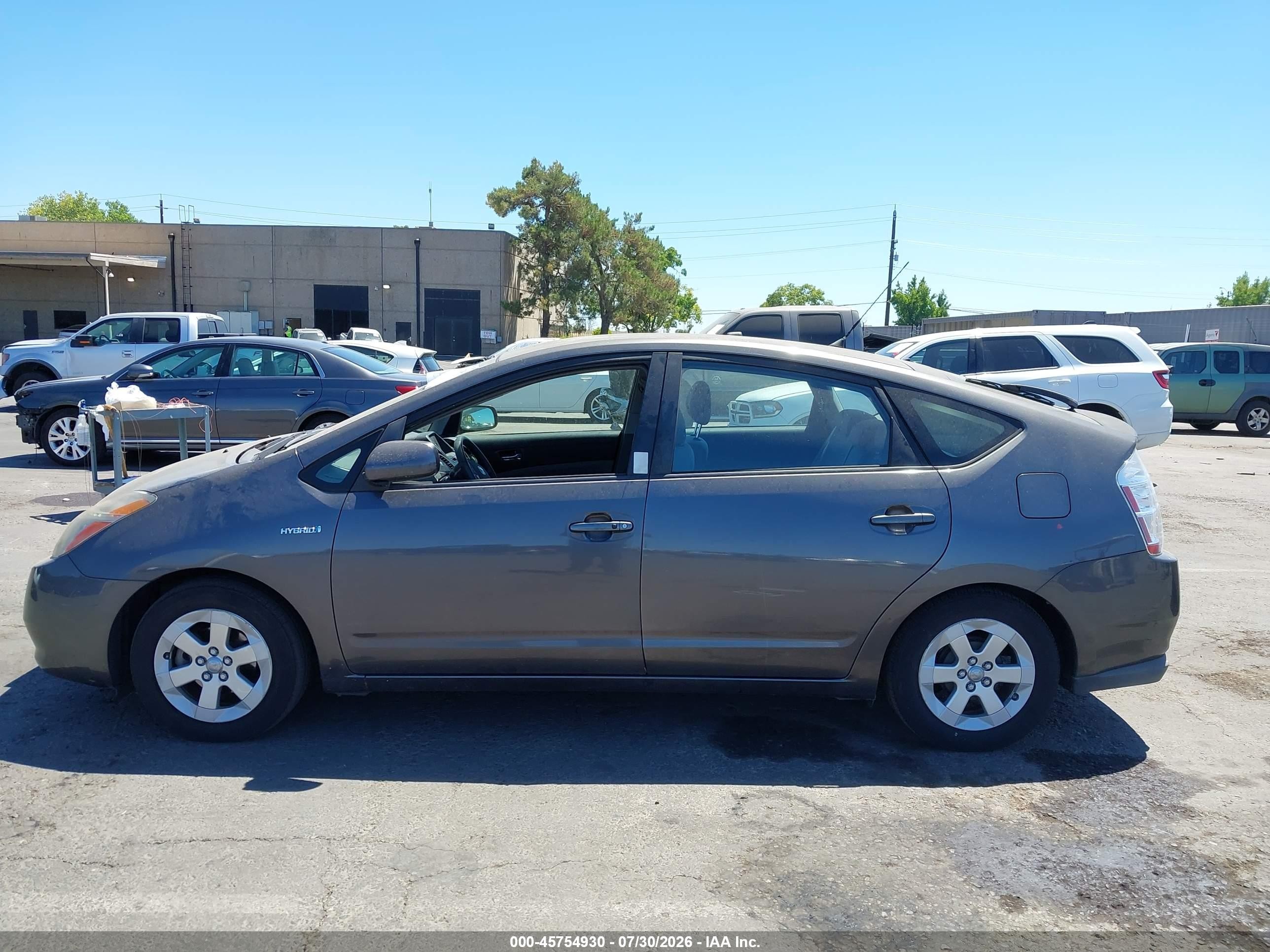 2008 Toyota Prius   Серый vin: JTDKB20U583409235
