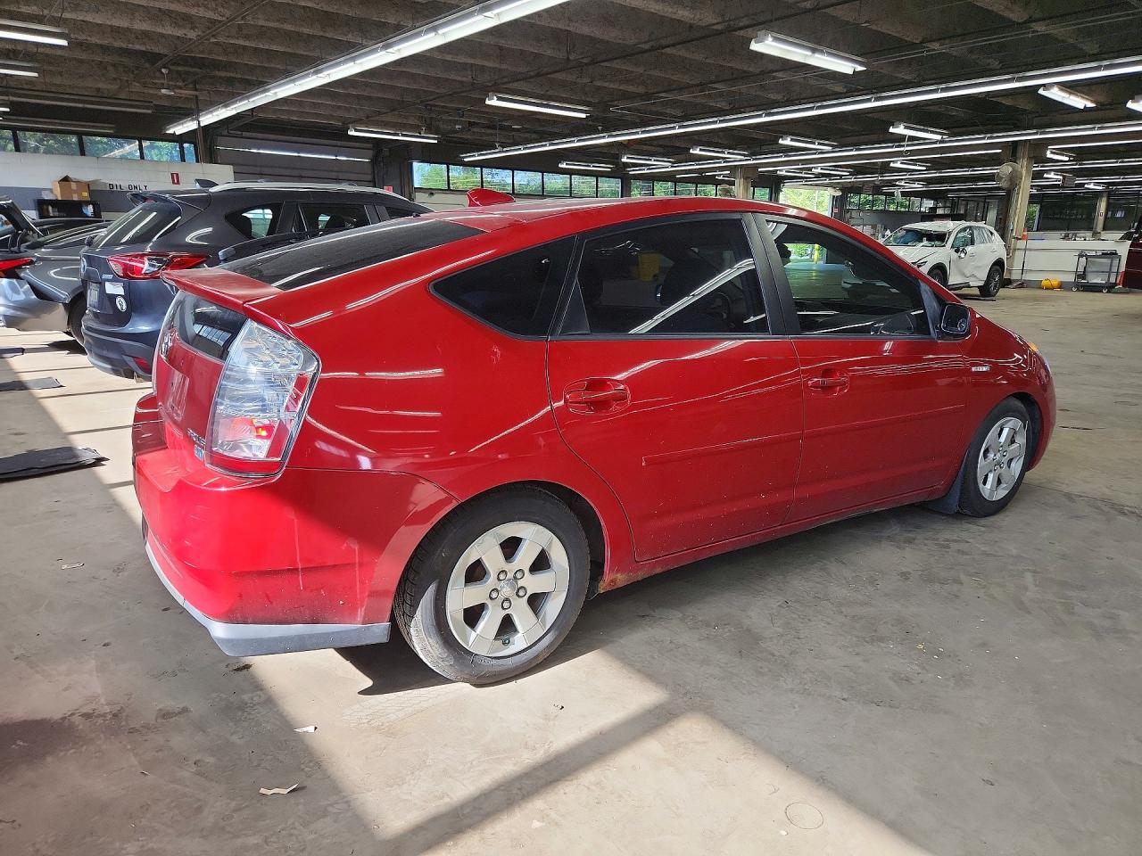 2008 Toyota Prius Base Red vin: JTDKB20U583426651