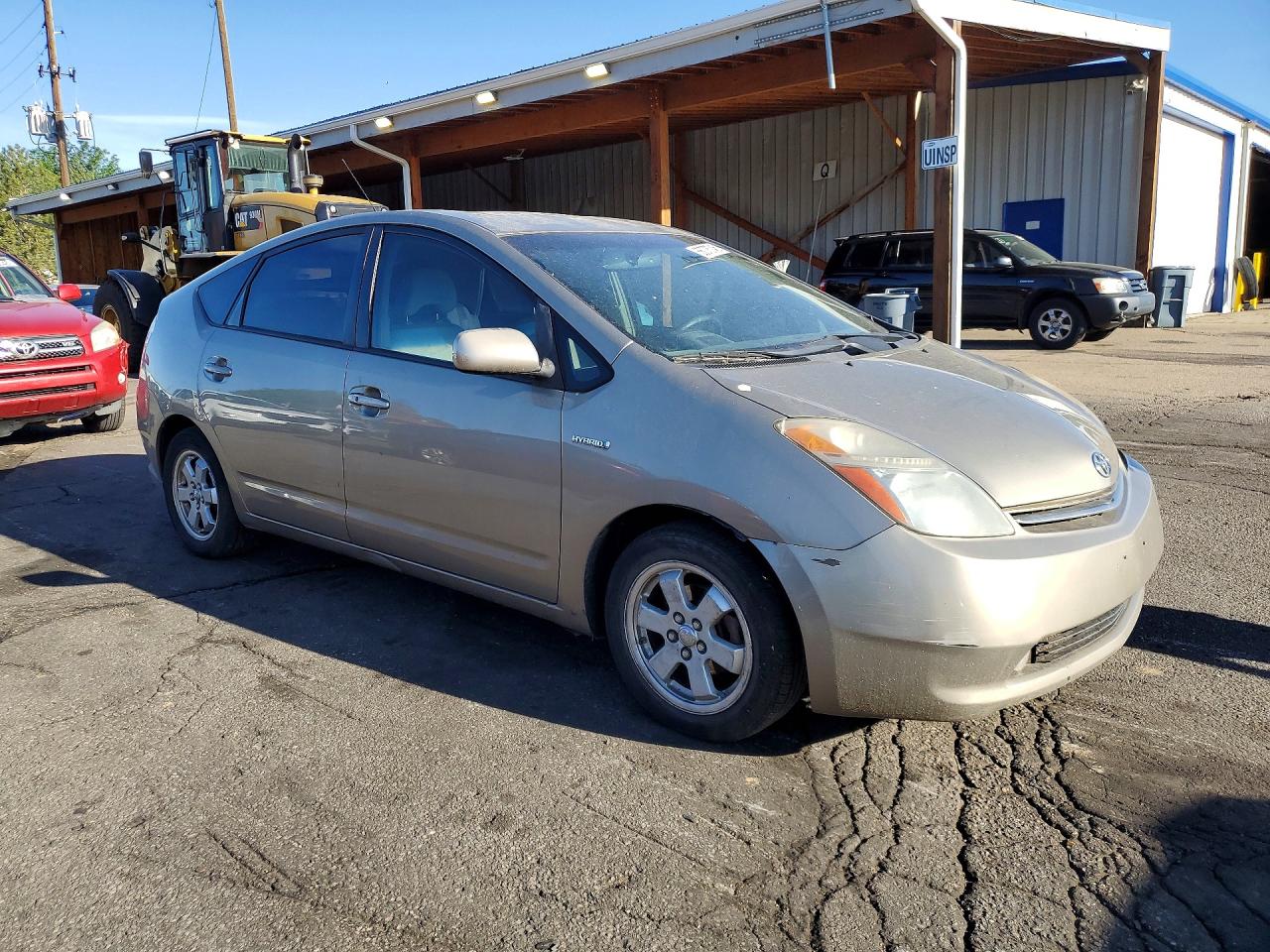 2008 Toyota Prius Base Gold vin: JTDKB20U587708328