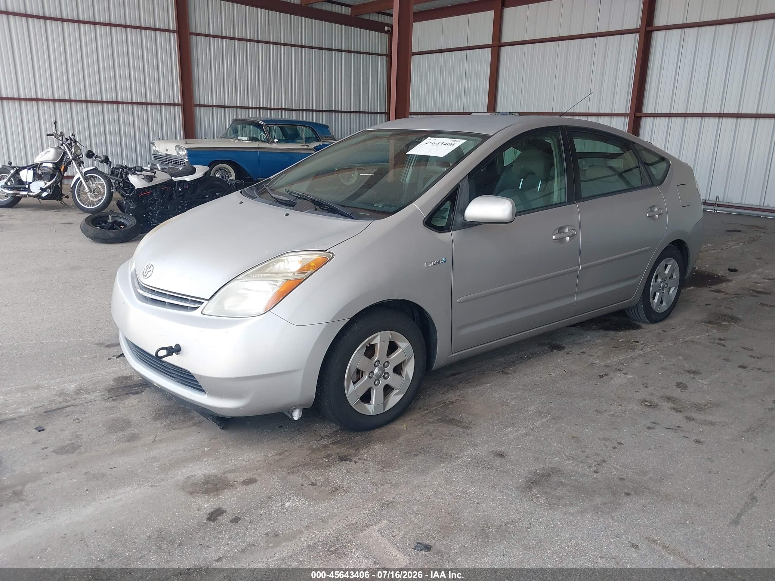 2008 Toyota Prius   Silver vin: JTDKB20U587758890