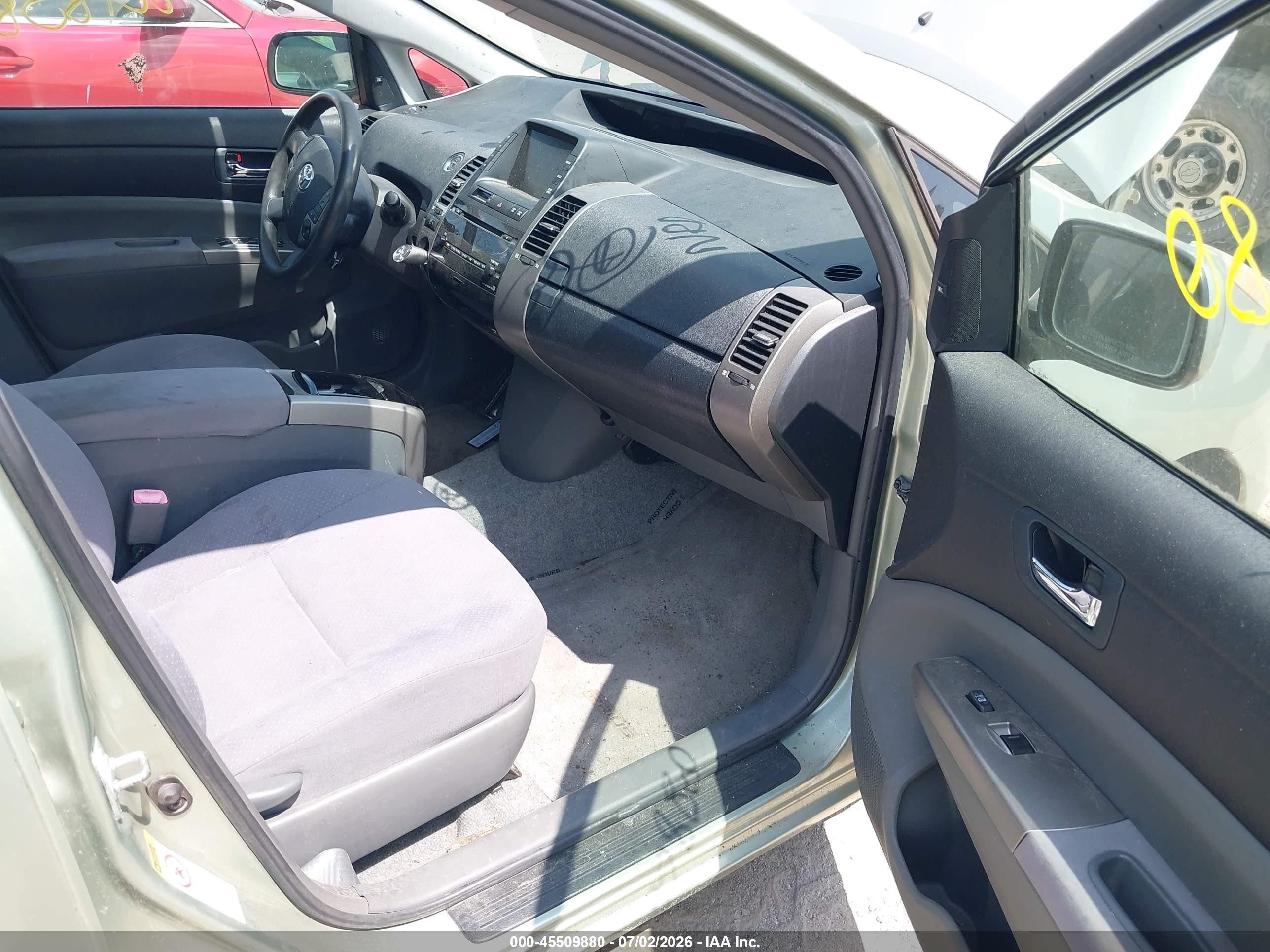 2008 Toyota Prius   Зеленый vin: JTDKB20U587783093