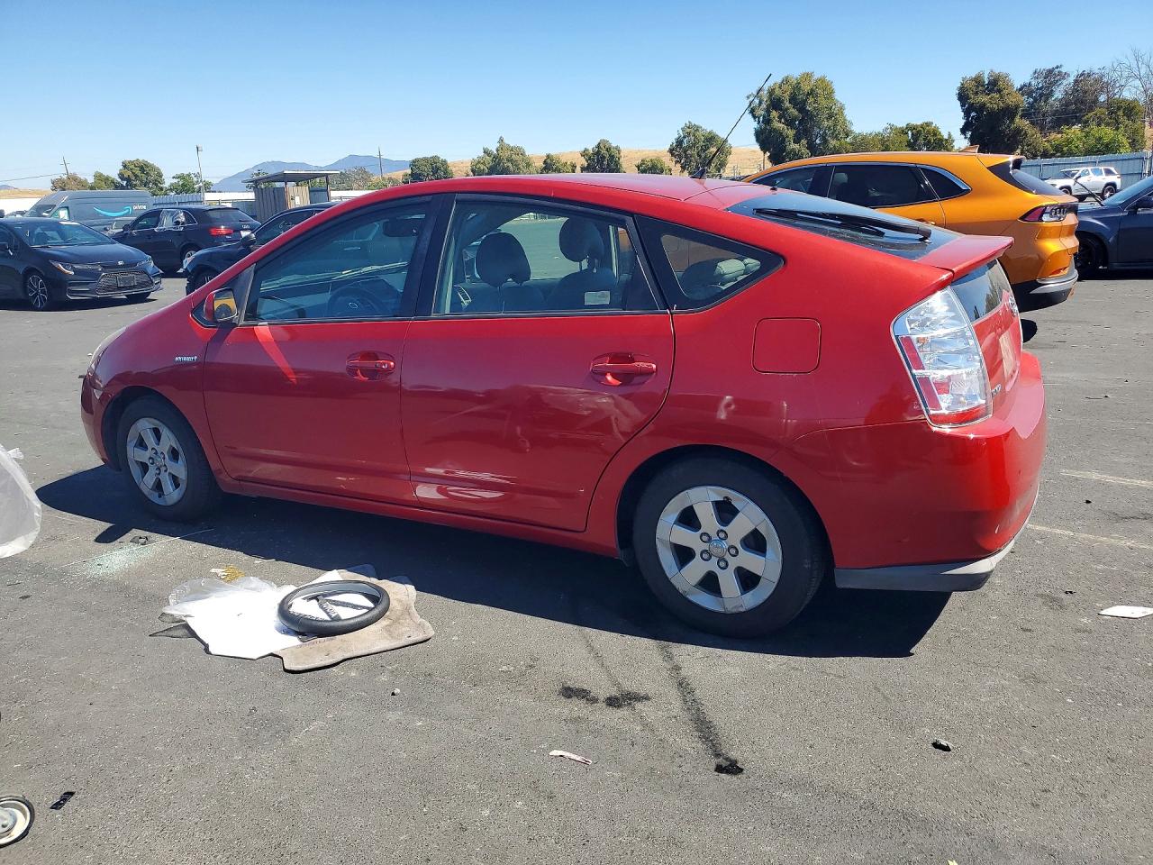 2008 Toyota Prius Base Red vin: JTDKB20U587799455