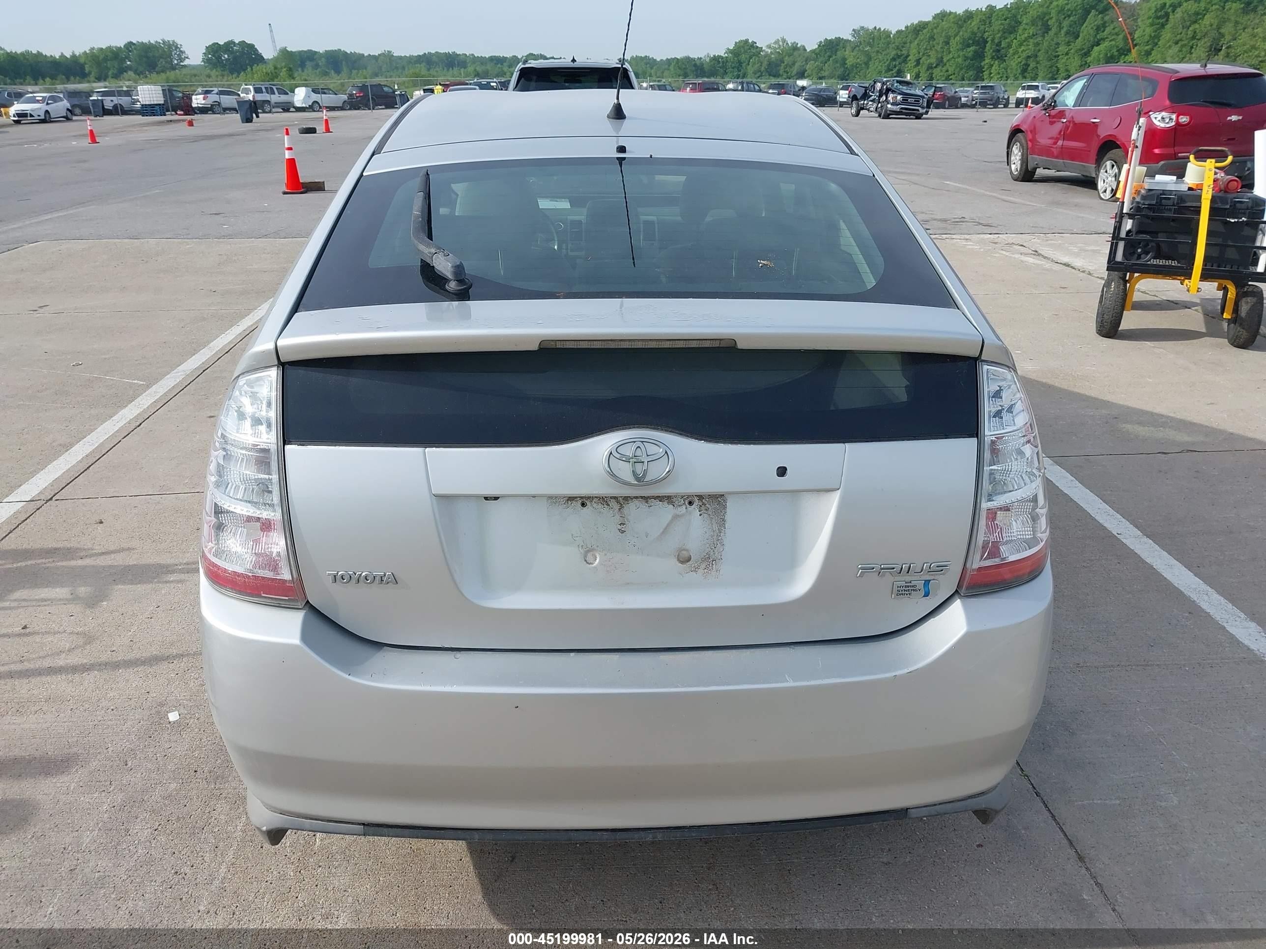 2008 Toyota Prius   Silver vin: JTDKB20U587806758
