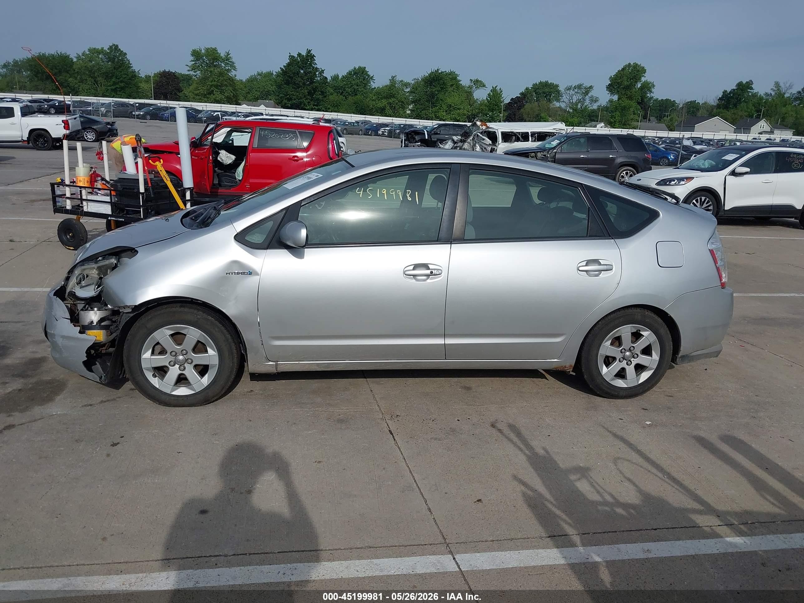 2008 Toyota Prius   Silver vin: JTDKB20U587806758