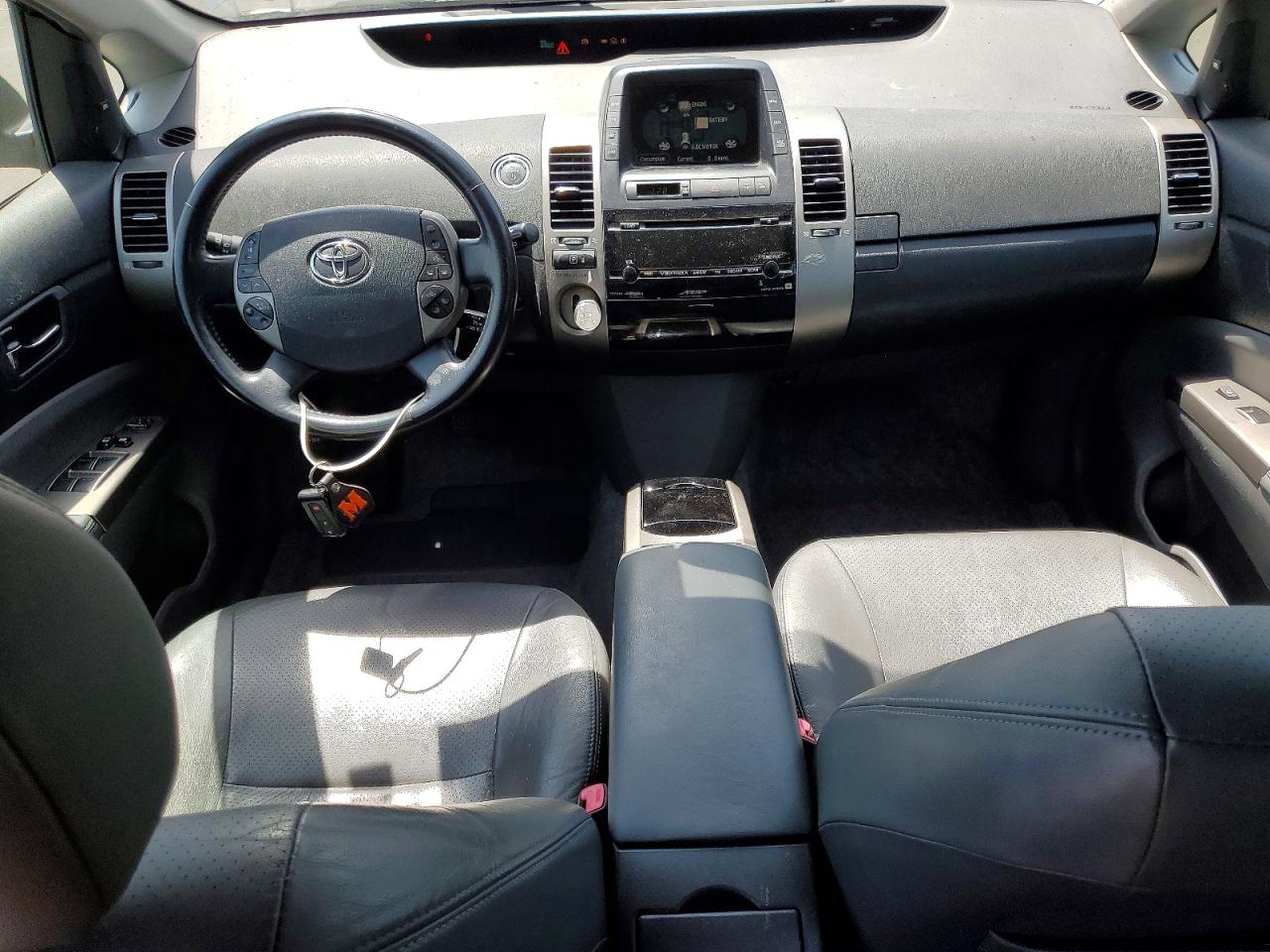 2008 Toyota Prius Base Silver vin: JTDKB20U587817761