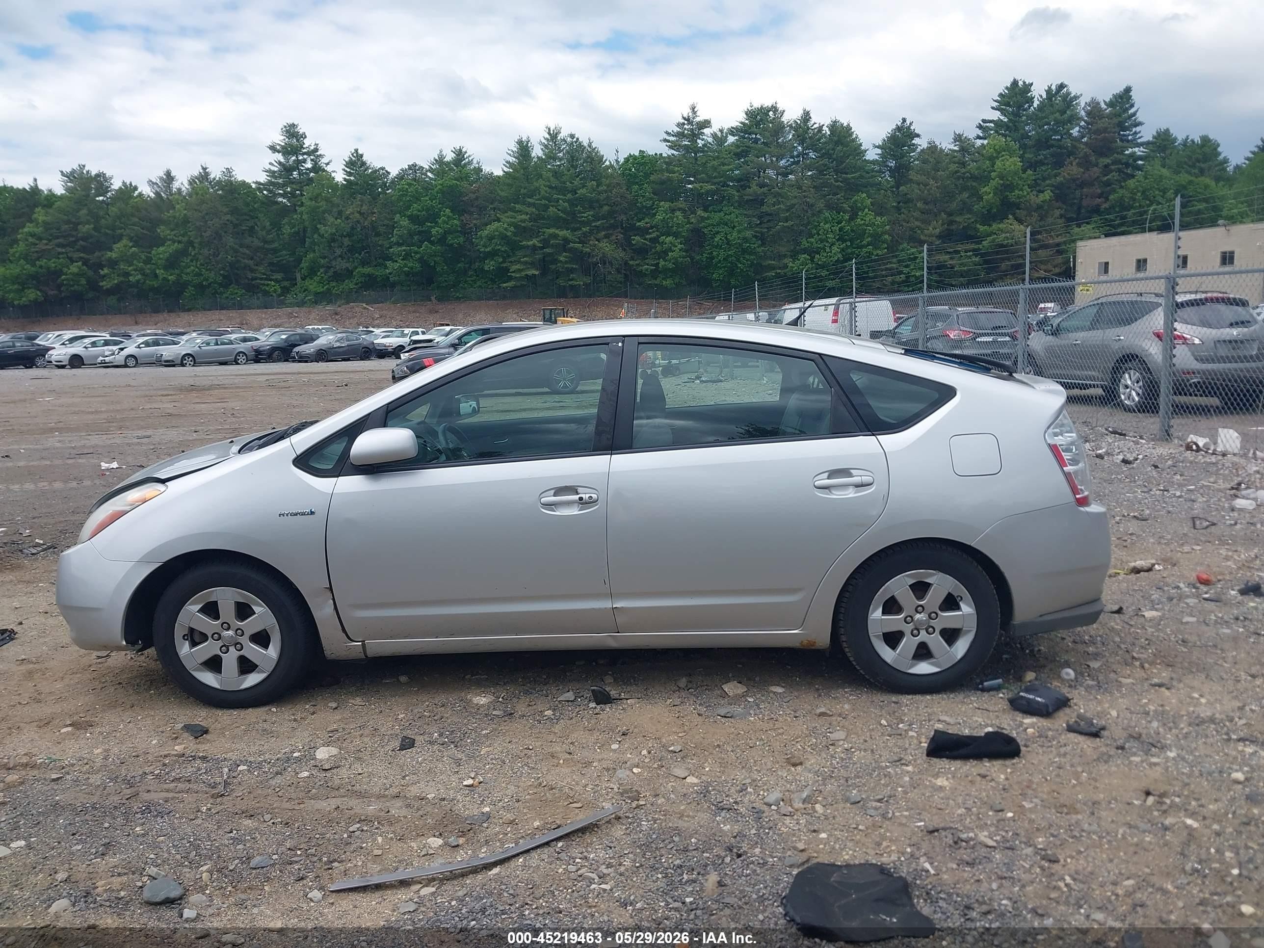2009 Toyota Prius   Silver vin: JTDKB20U593483224