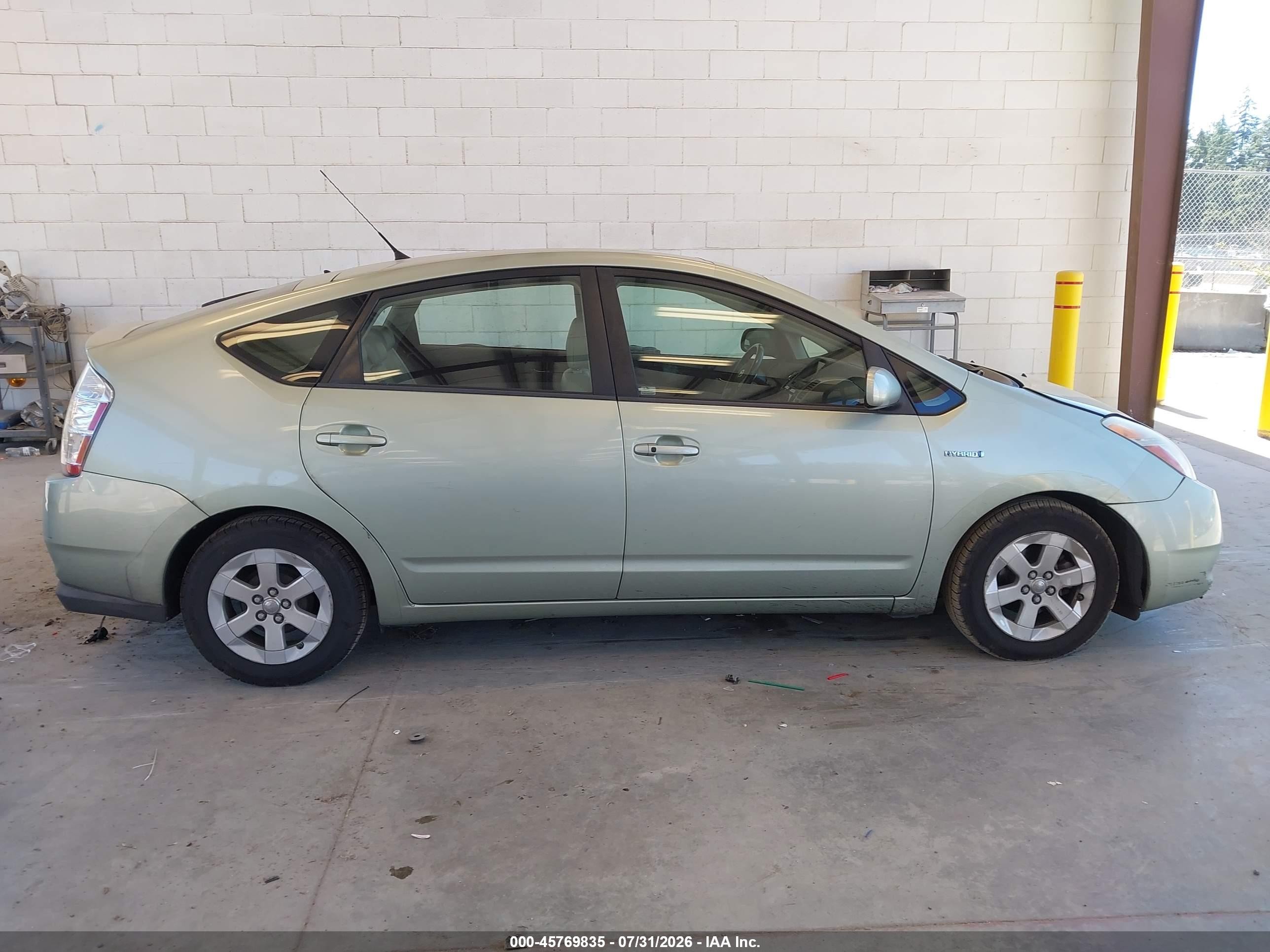 2009 Toyota Prius   Silver vin: JTDKB20U593530400