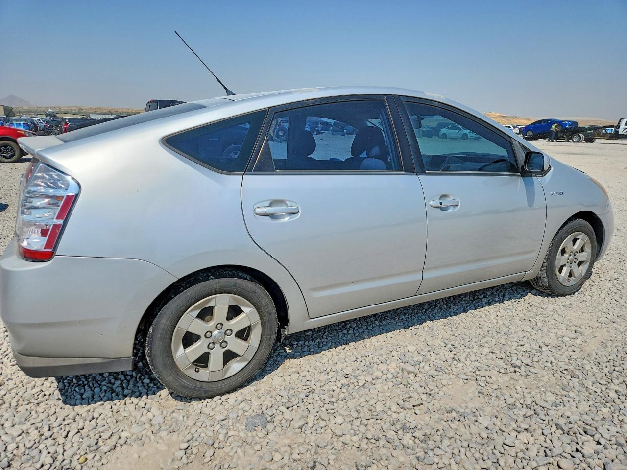 2009 Toyota Prius Base Silver vin: JTDKB20U597870672