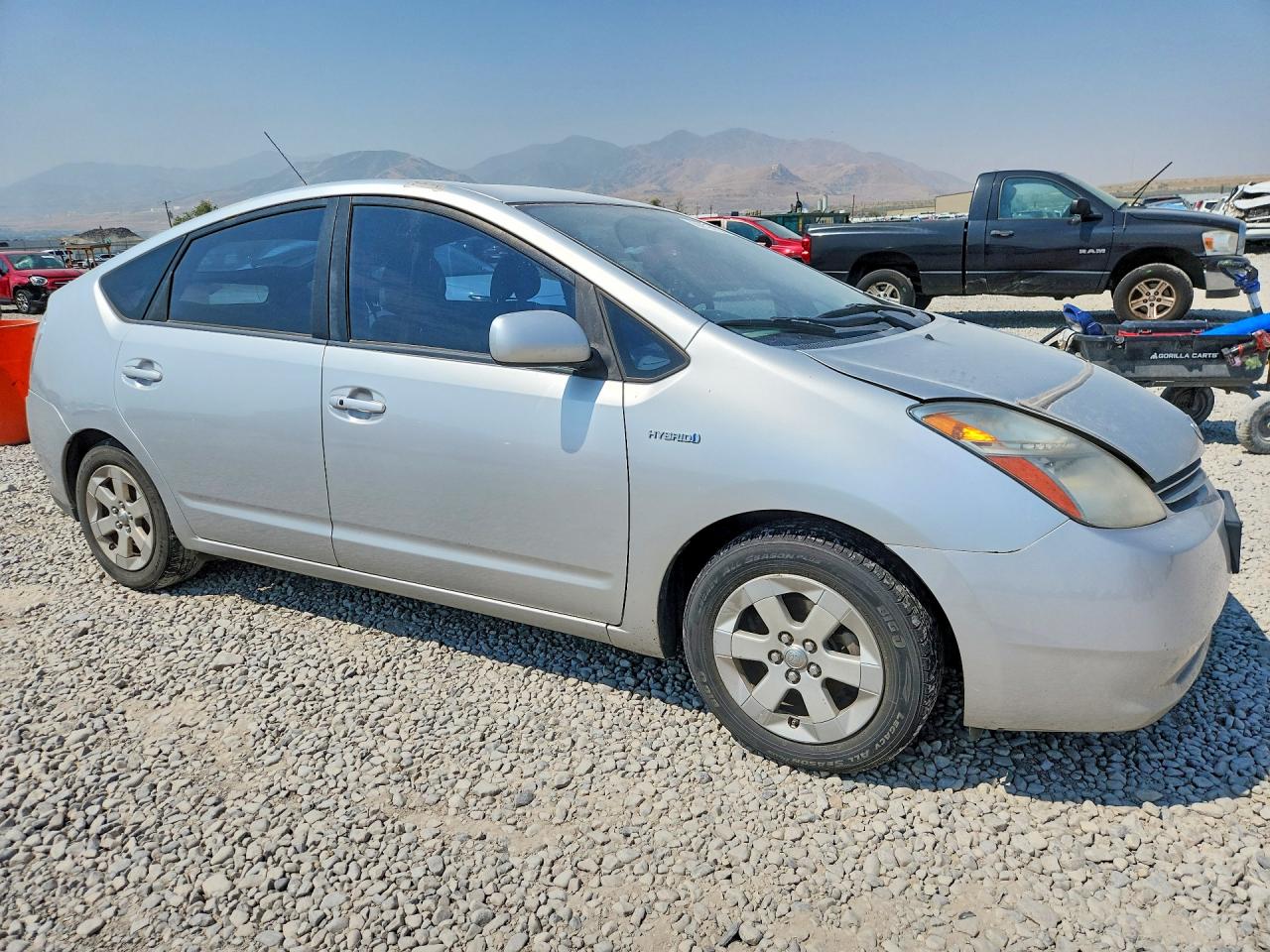 2009 Toyota Prius Base Silver vin: JTDKB20U597870672