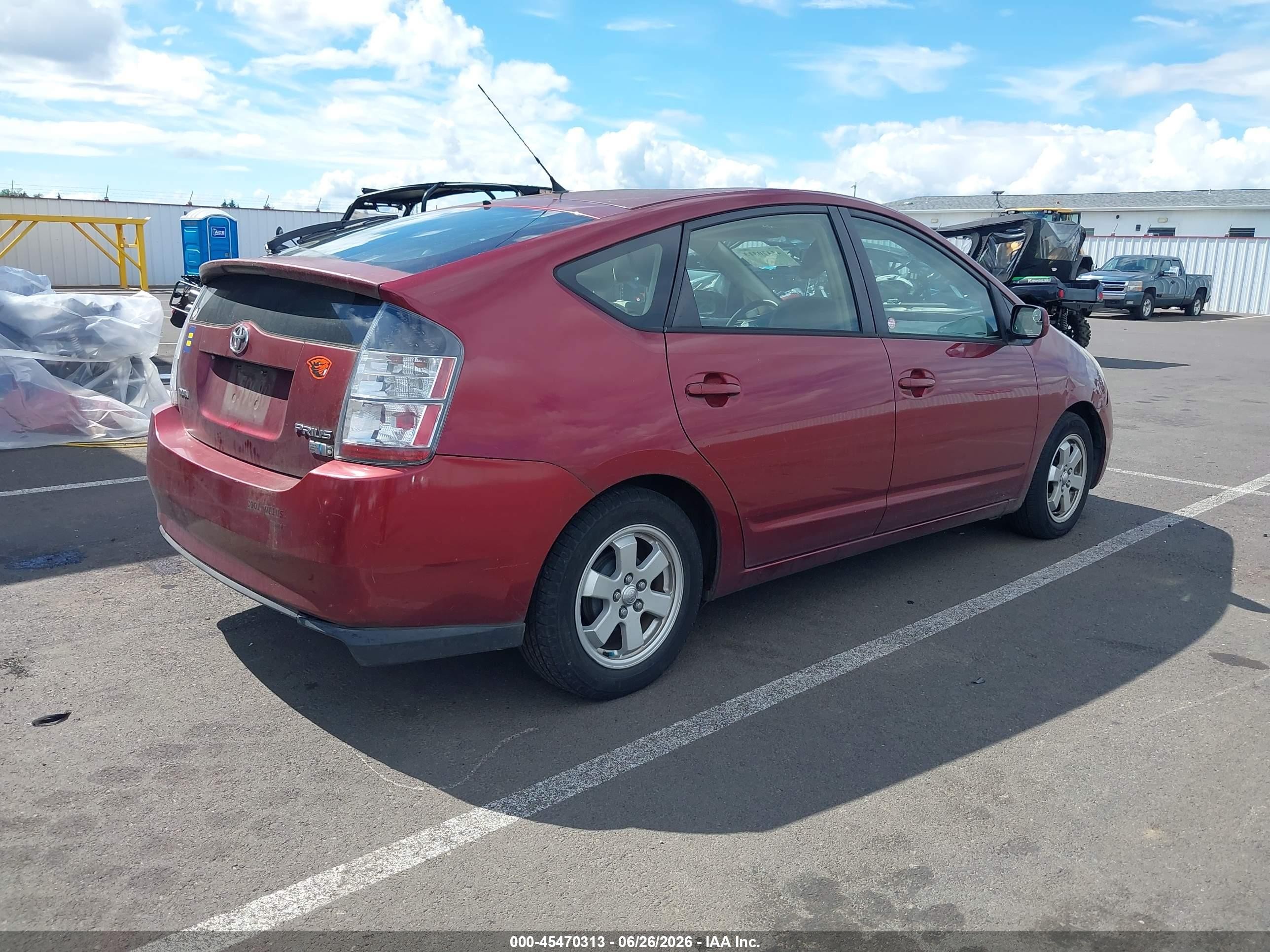 2004 Toyota Prius   Red vin: JTDKB20U640035987
