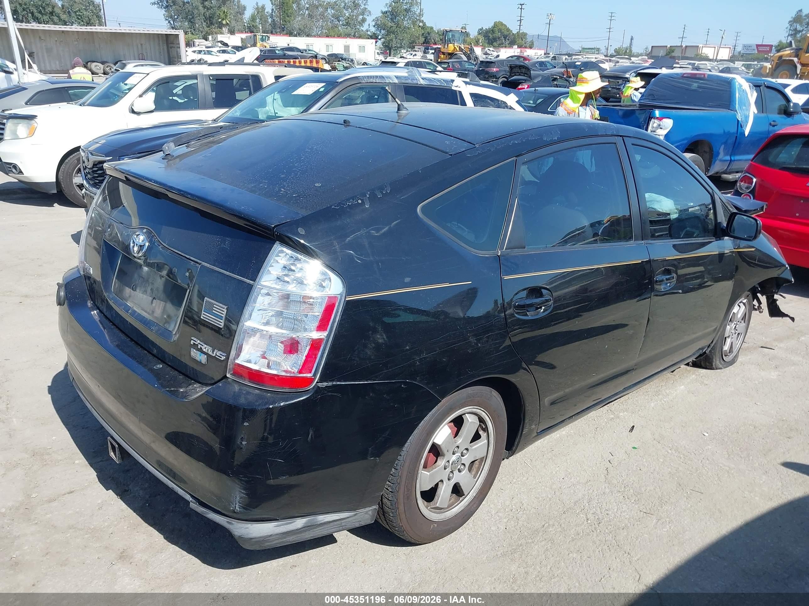 2004 Toyota Prius   Black vin: JTDKB20U640039764