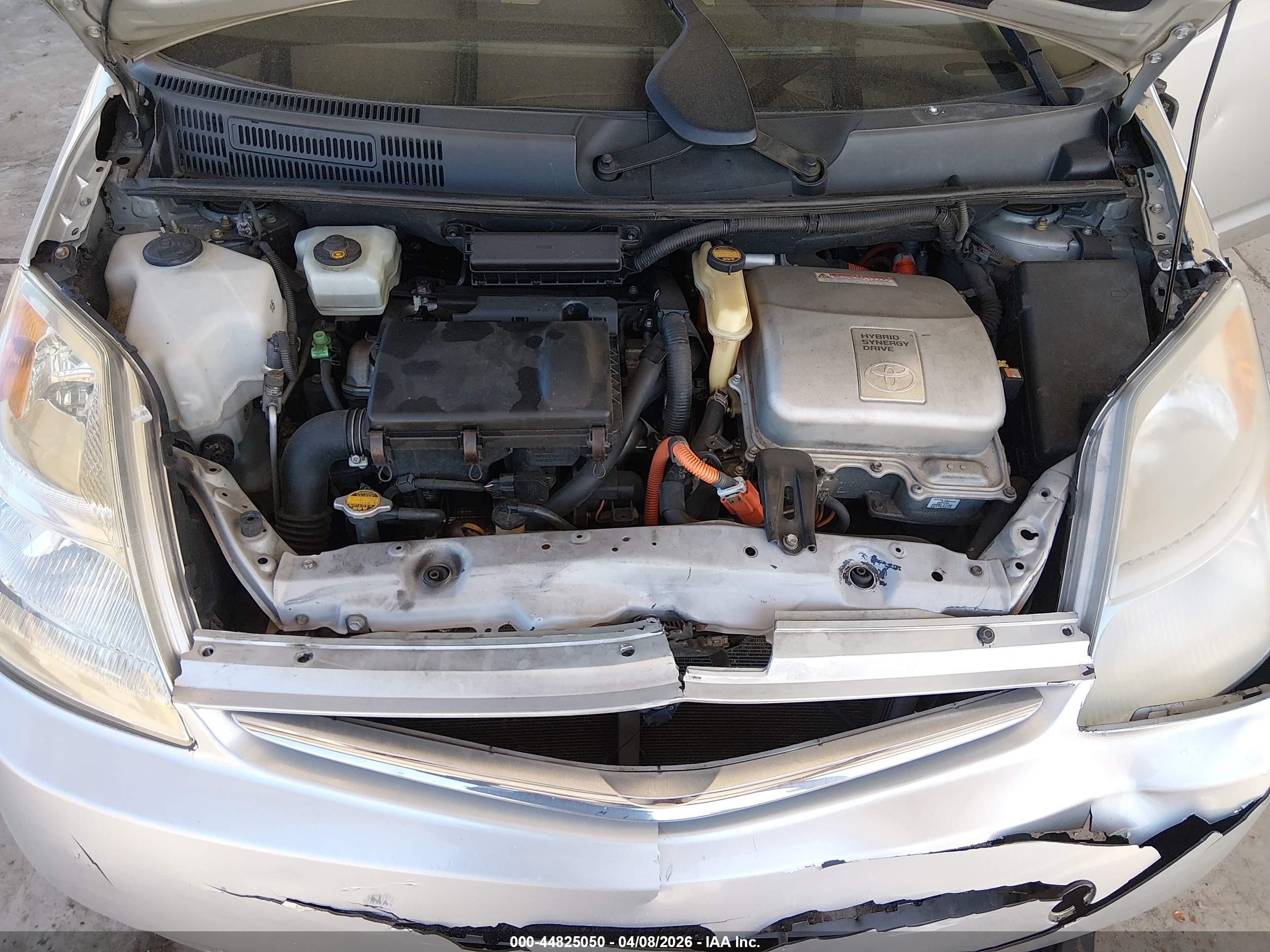 2004 Toyota Prius   Silver vin: JTDKB20U640103883
