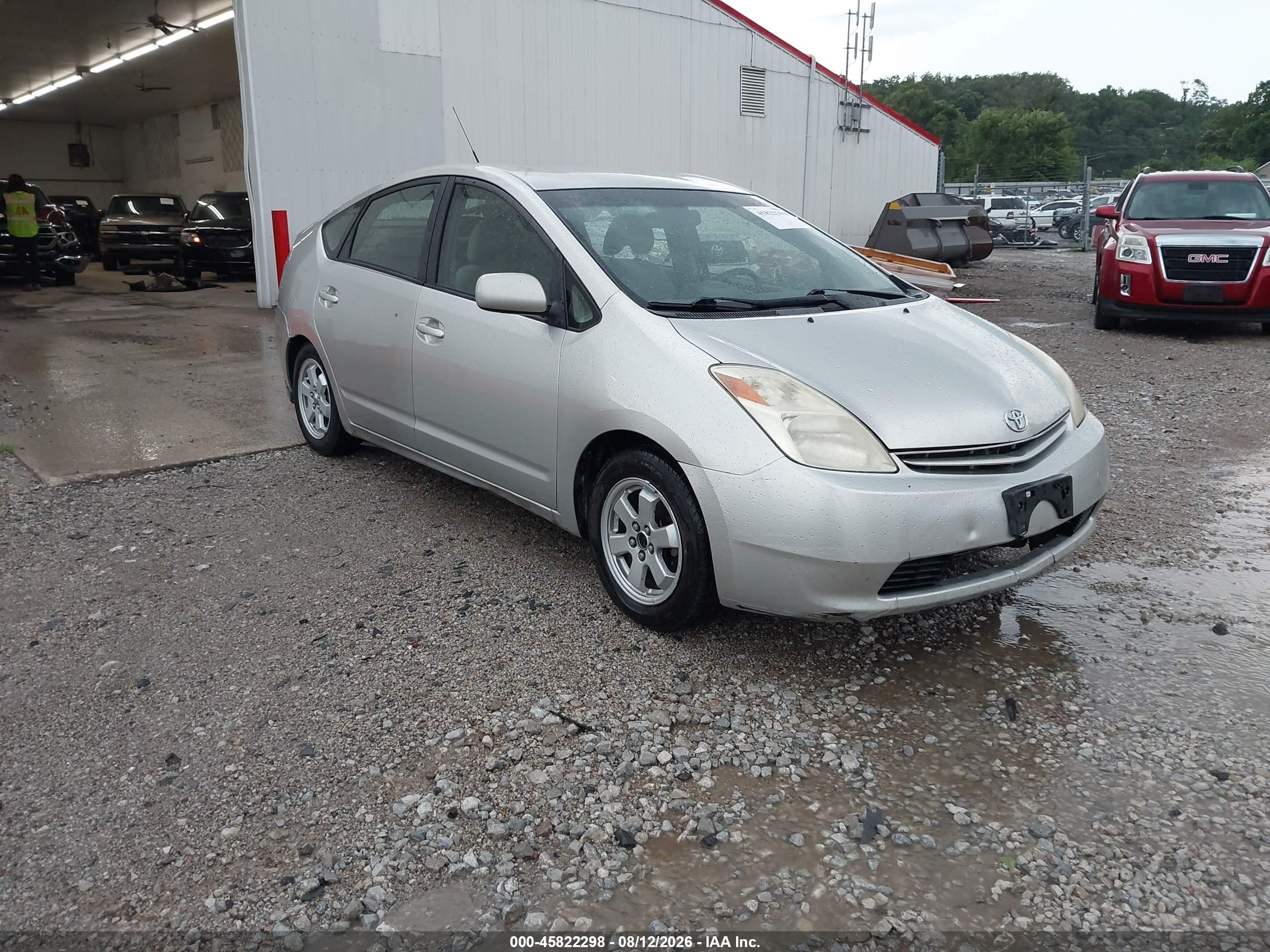 2005 Toyota Prius   Silver vin: JTDKB20U653004075