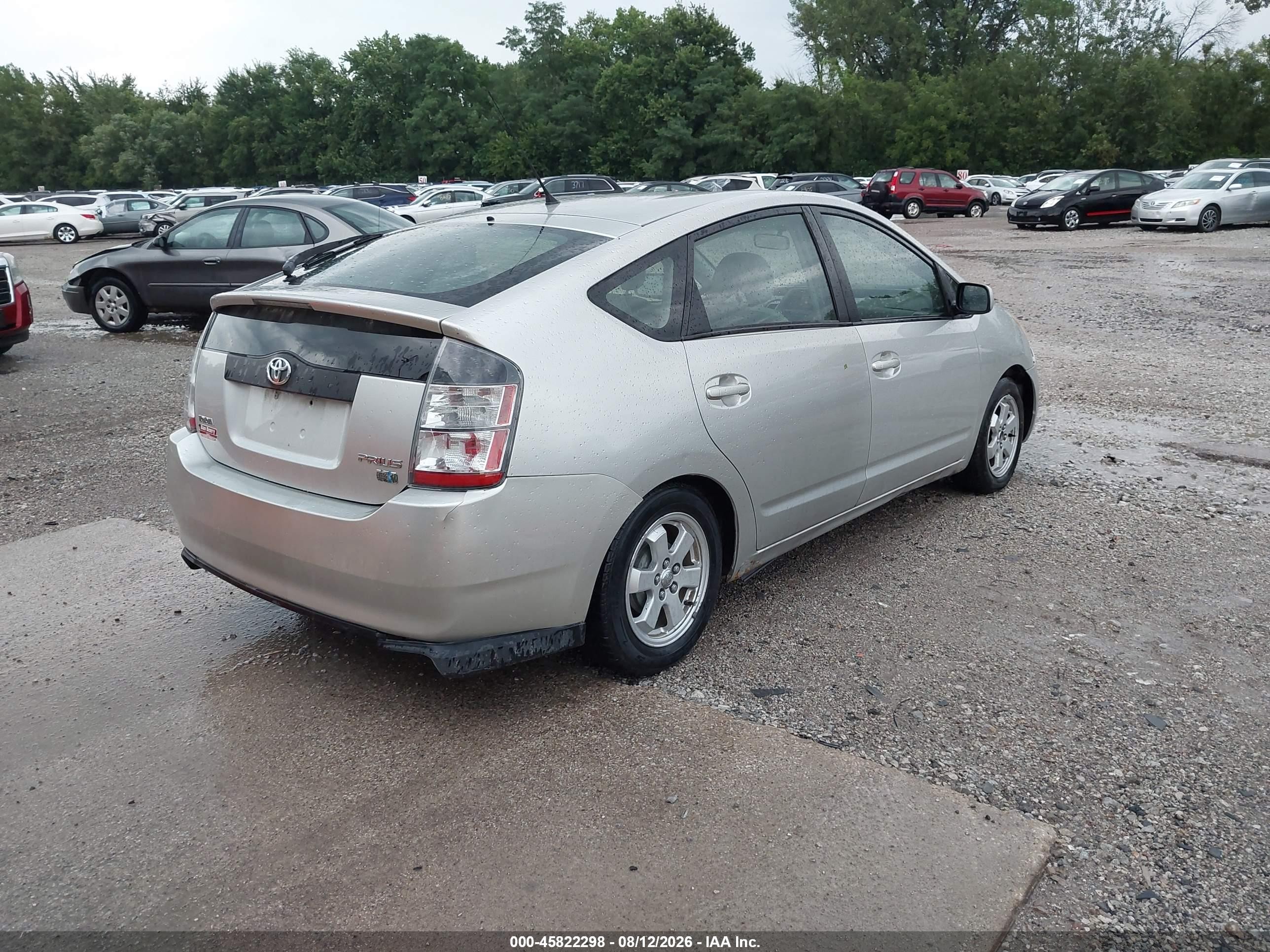 2005 Toyota Prius   Silver vin: JTDKB20U653004075