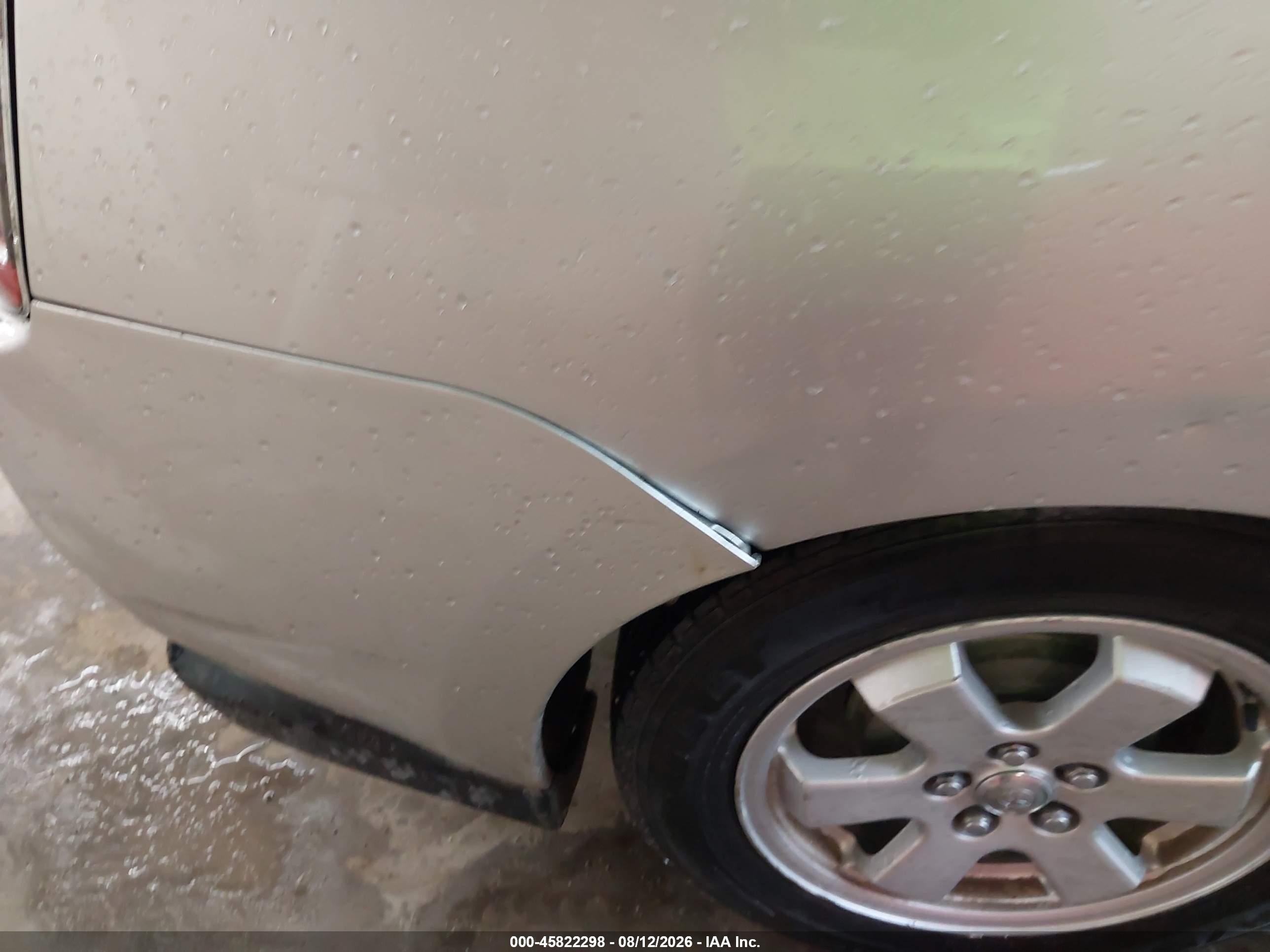 2005 Toyota Prius   Silver vin: JTDKB20U653004075
