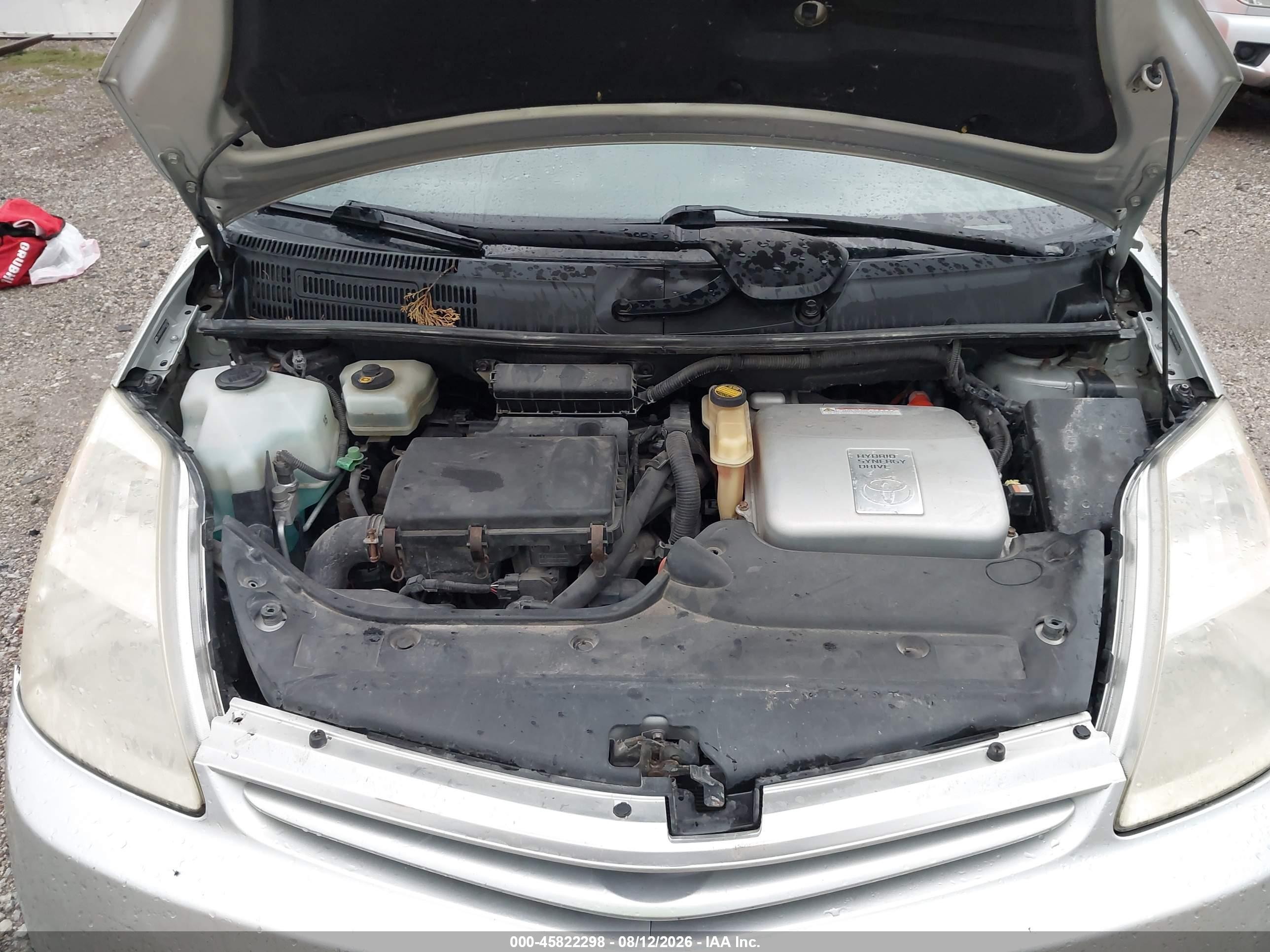 2005 Toyota Prius   Silver vin: JTDKB20U653004075