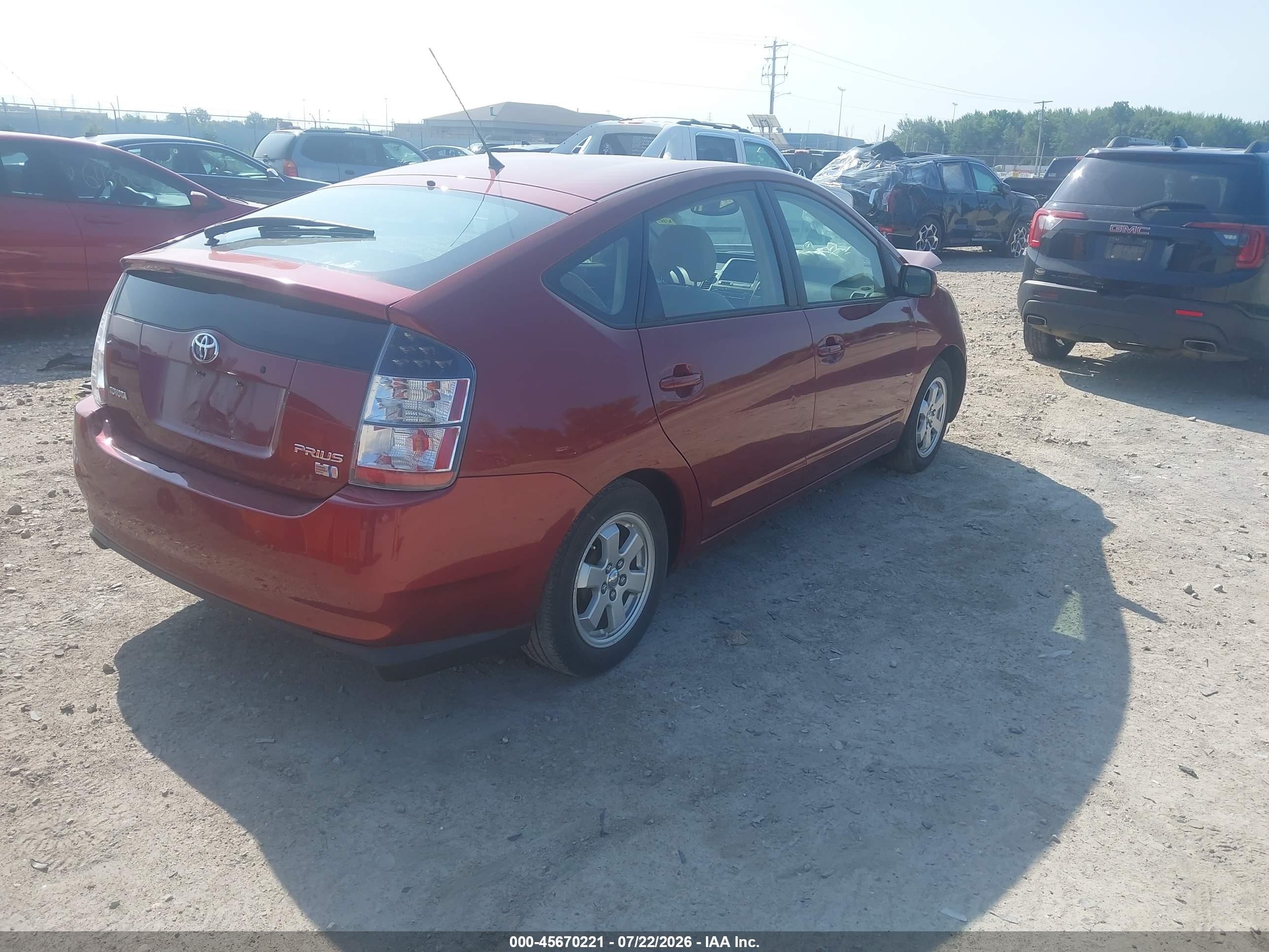 2005 Toyota Prius   Red vin: JTDKB20U653033236
