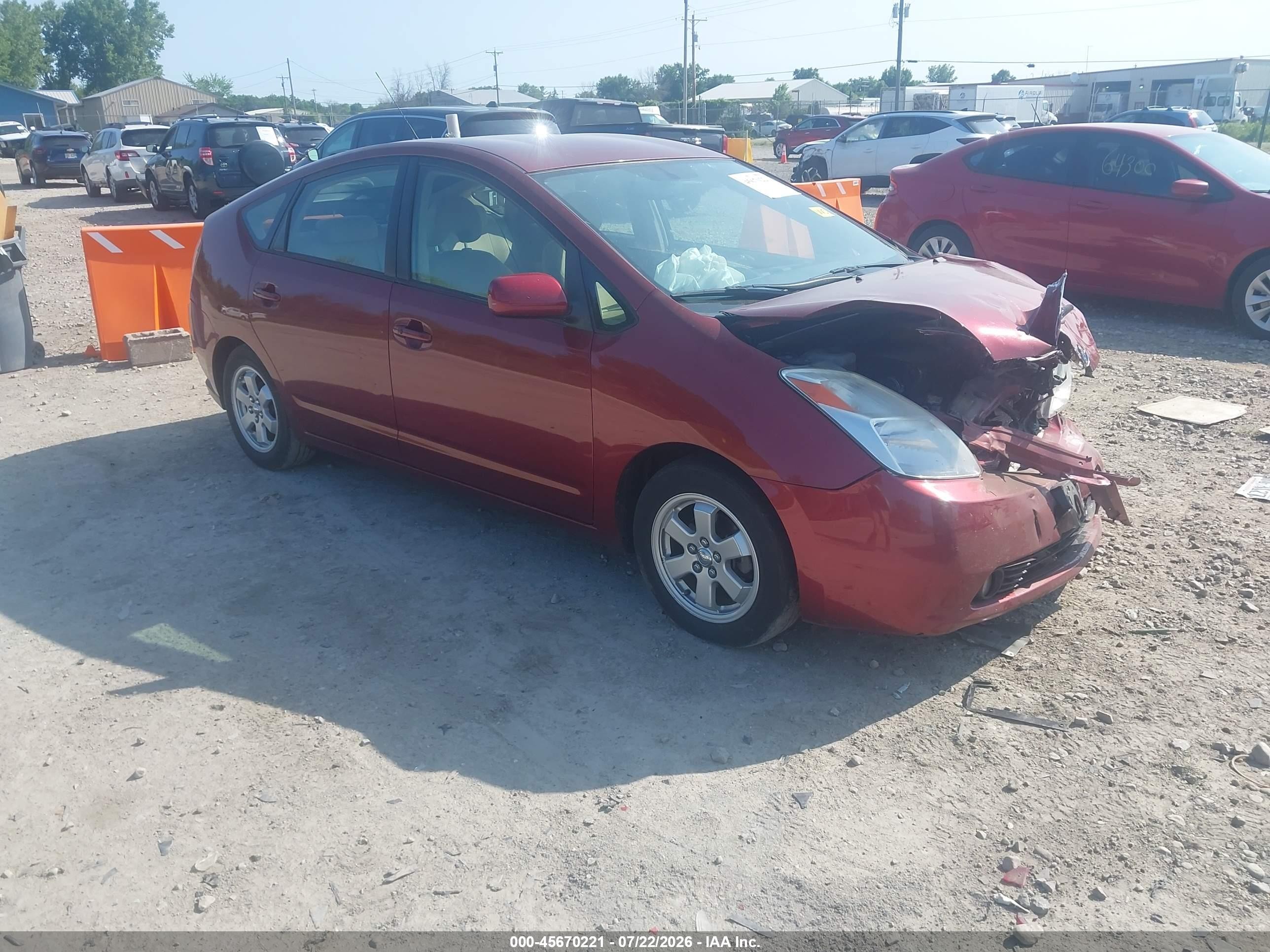 2005 Toyota Prius   Red vin: JTDKB20U653033236