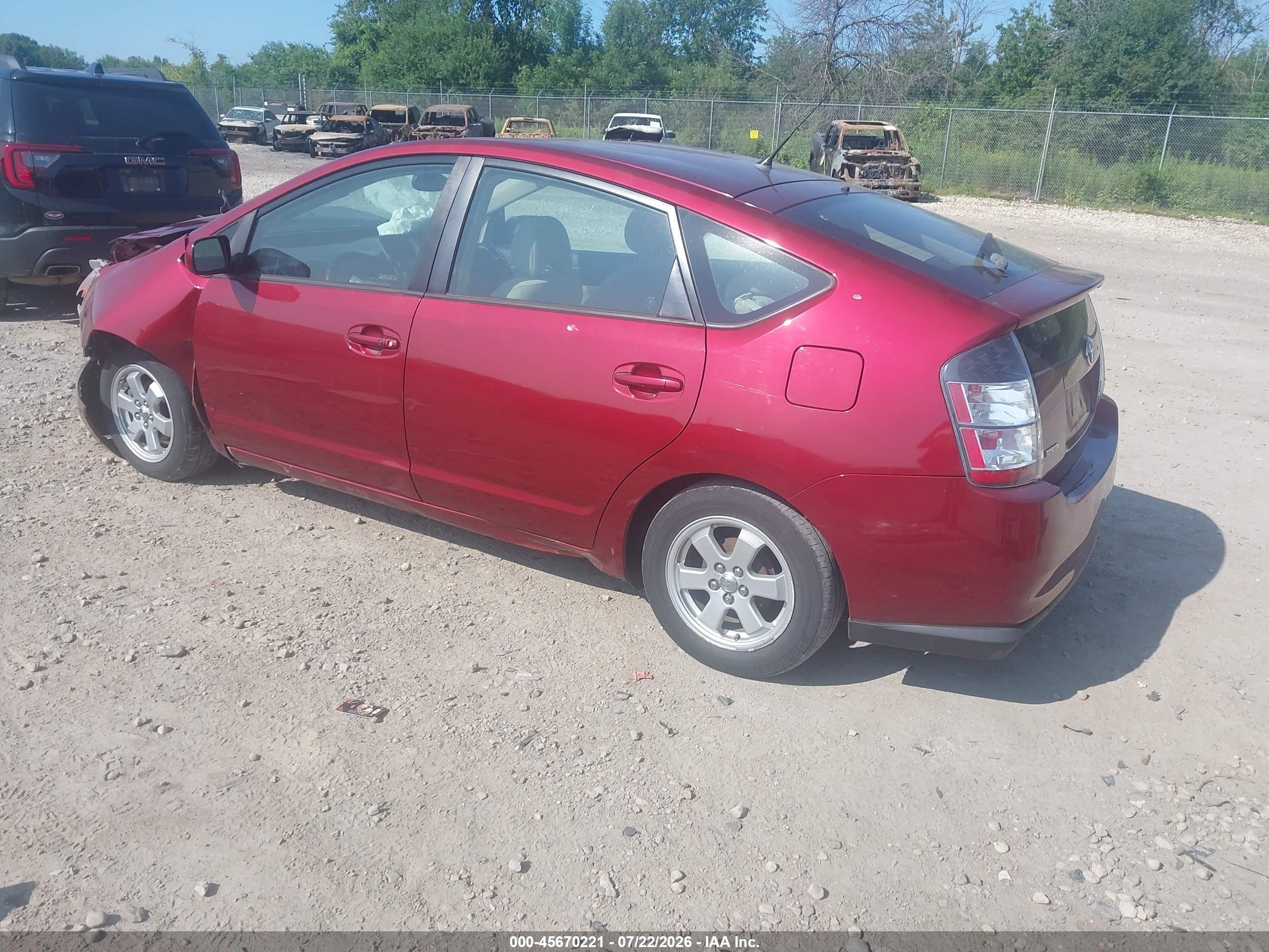 2005 Toyota Prius   Red vin: JTDKB20U653033236