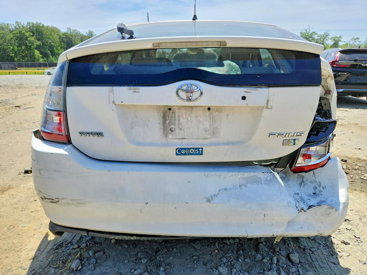 2005 Toyota Prius Base White vin: JTDKB20U653061800