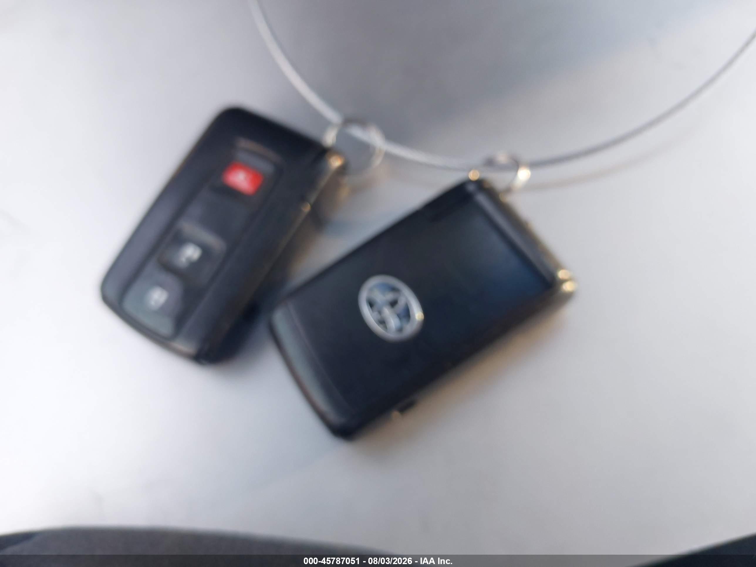 2005 Toyota Prius   Gray vin: JTDKB20U653072800