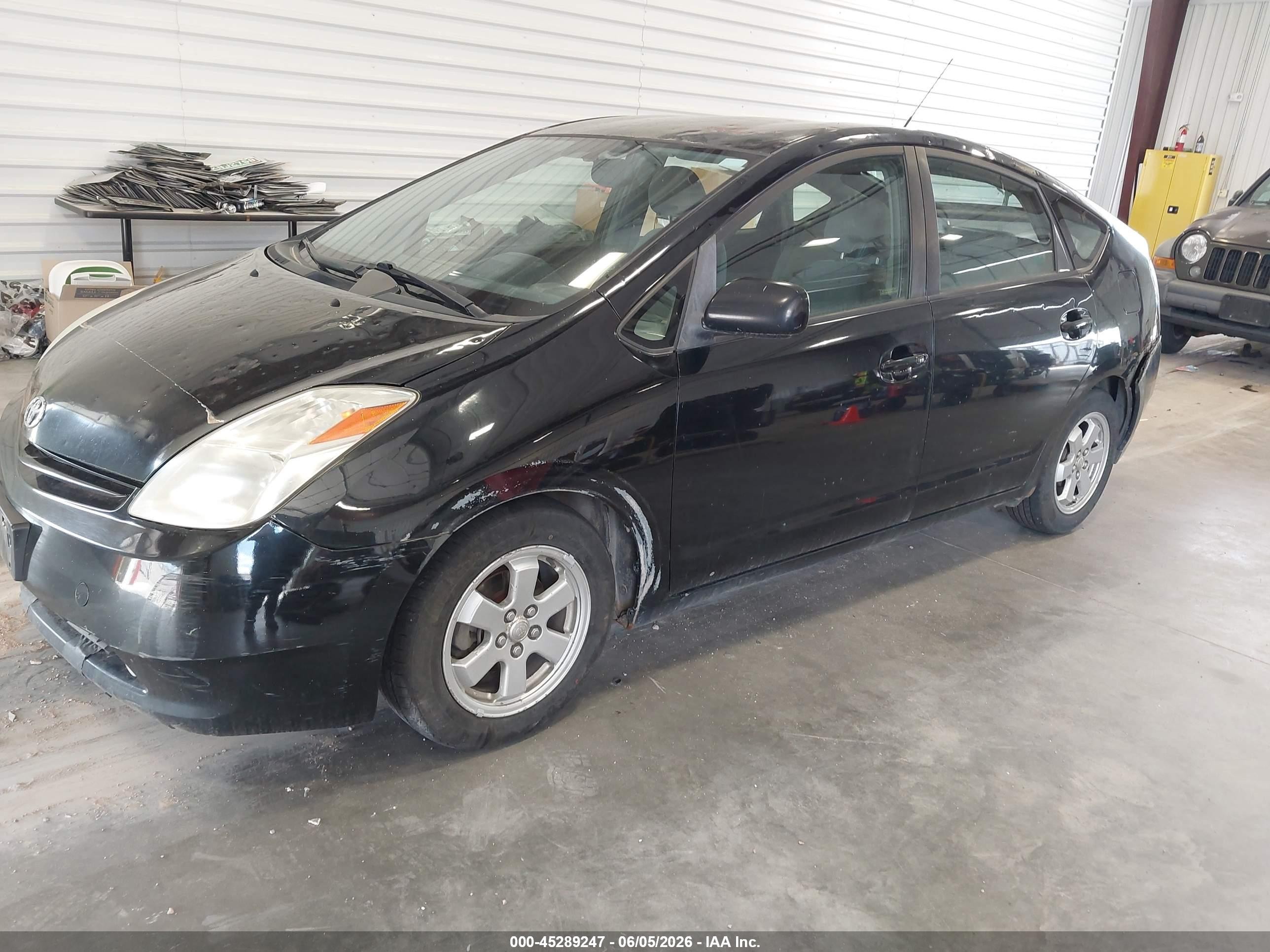 2005 Toyota Prius   Black vin: JTDKB20U653076877