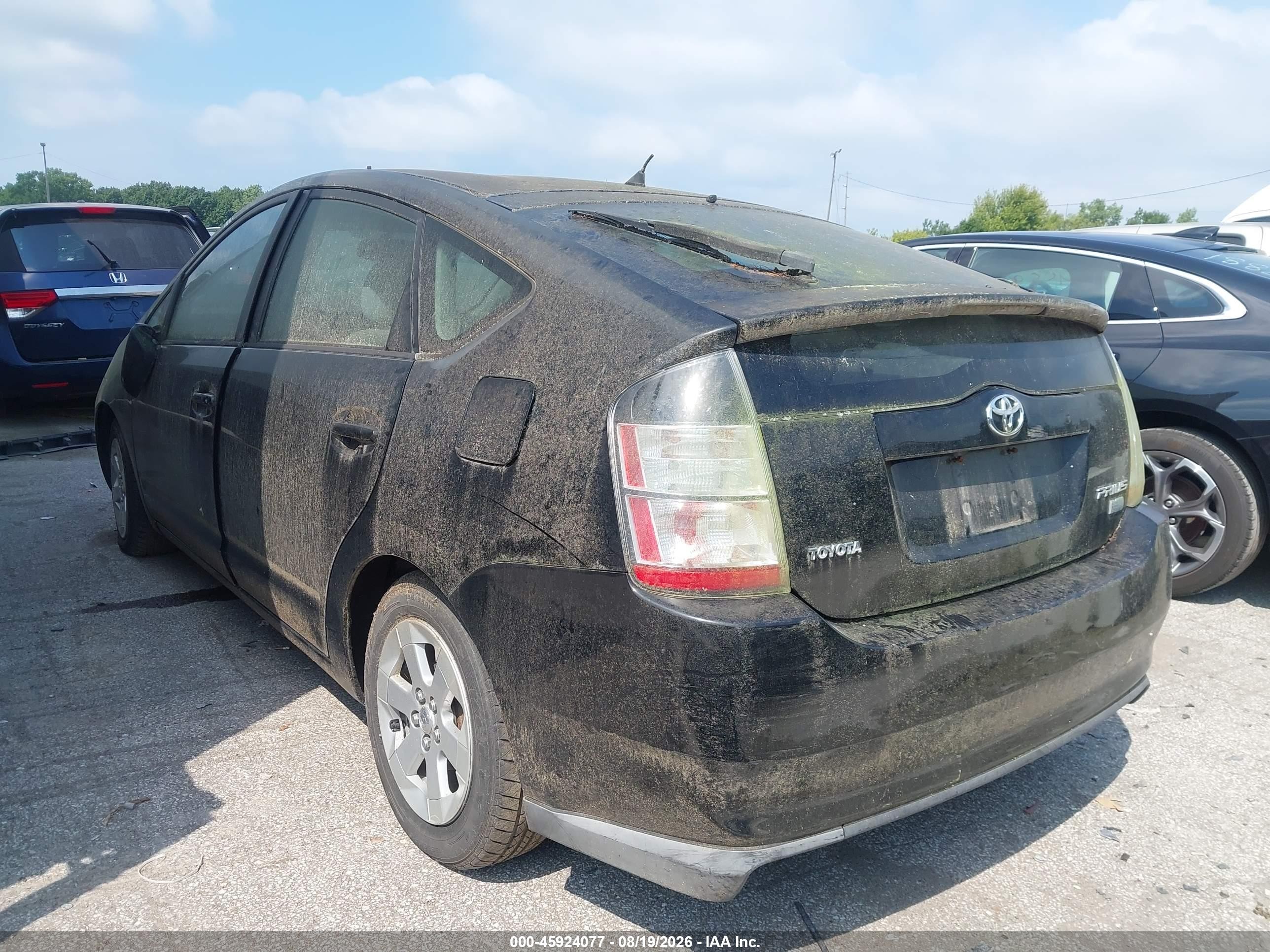 2005 Toyota Prius   Black vin: JTDKB20U653077026
