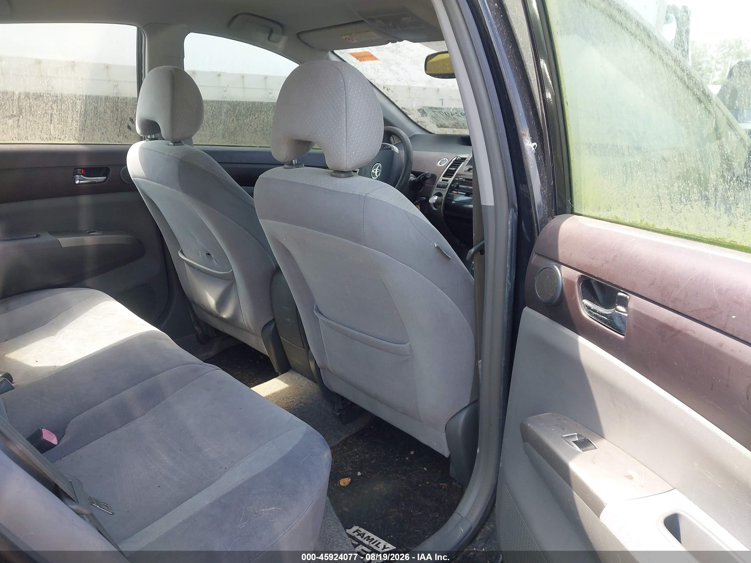 2005 Toyota Prius   Black vin: JTDKB20U653077026