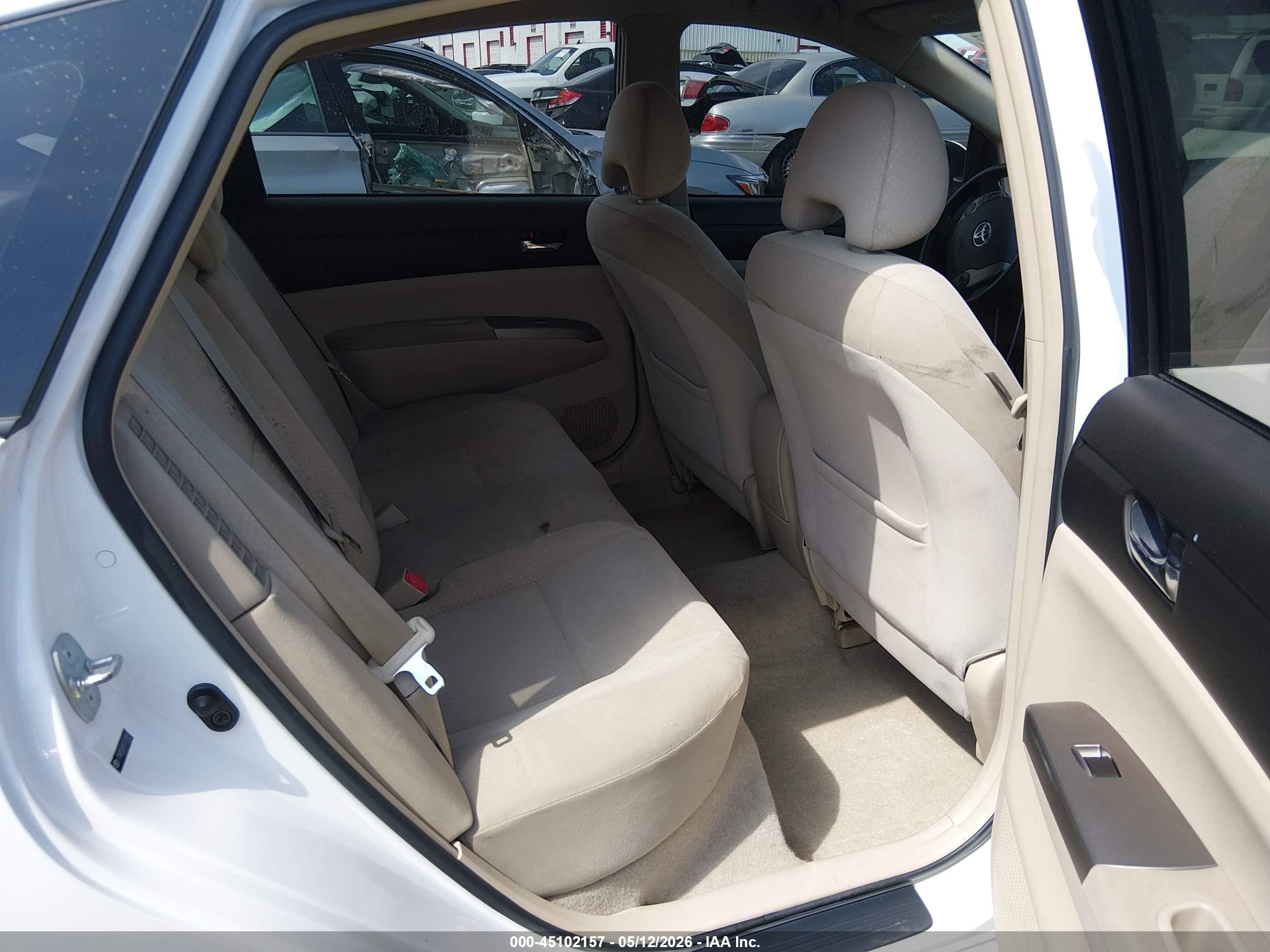 2005 Toyota Prius   Белый vin: JTDKB20U653123065