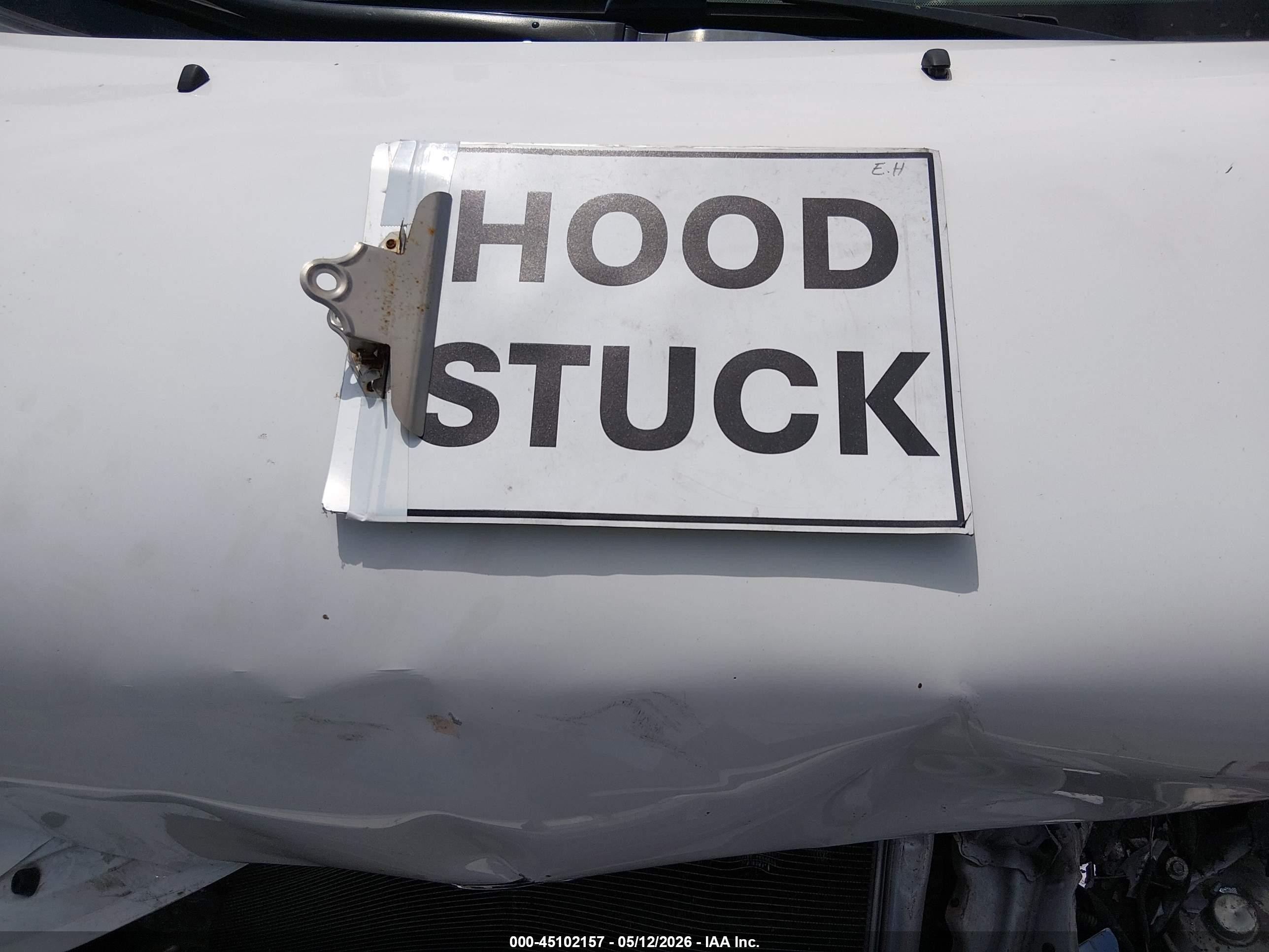 2005 Toyota Prius   Белый vin: JTDKB20U653123065