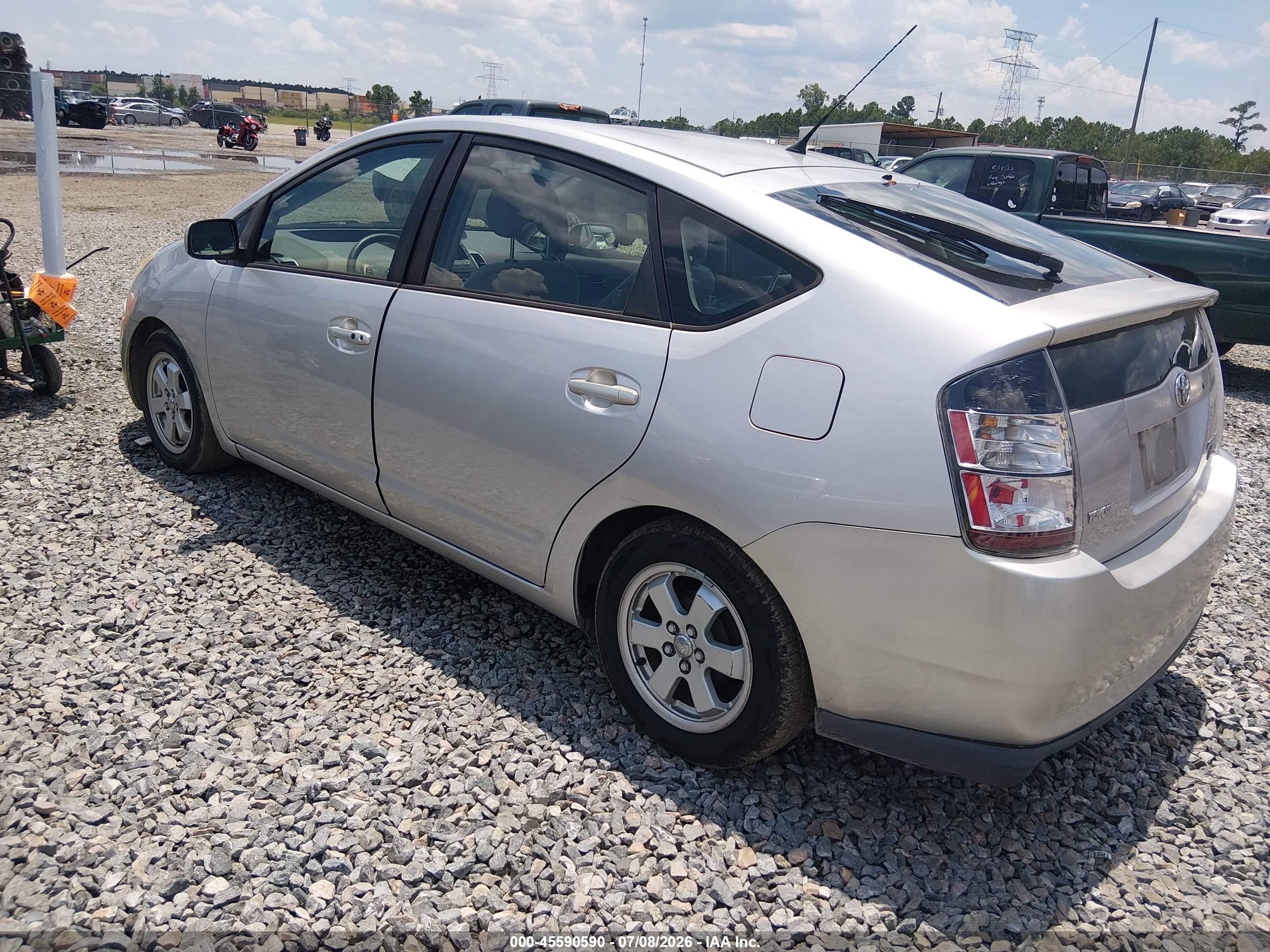 2005 Toyota Prius   Серебряный vin: JTDKB20U657036288
