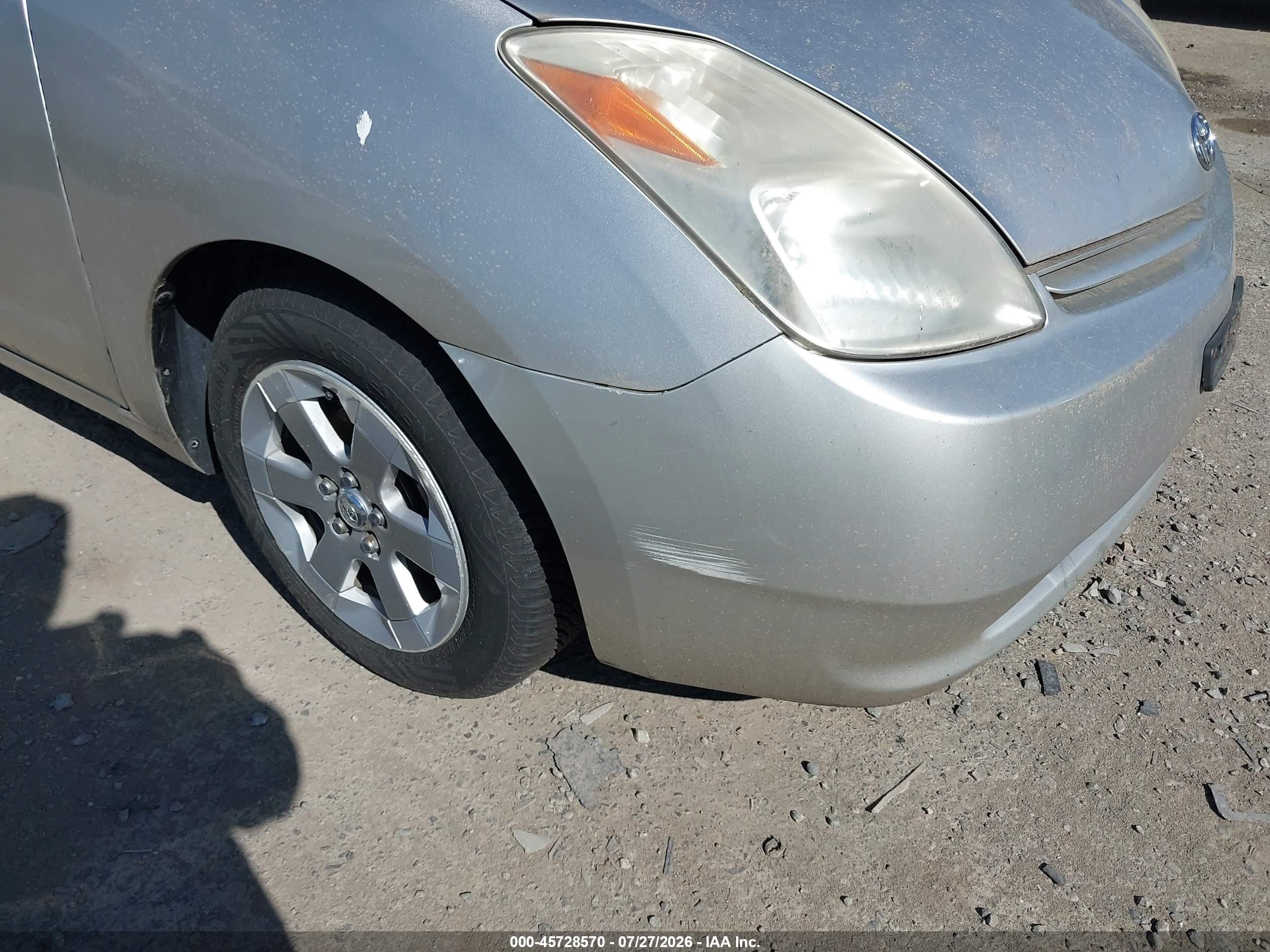 2005 Toyota Prius   Silver vin: JTDKB20U657057142
