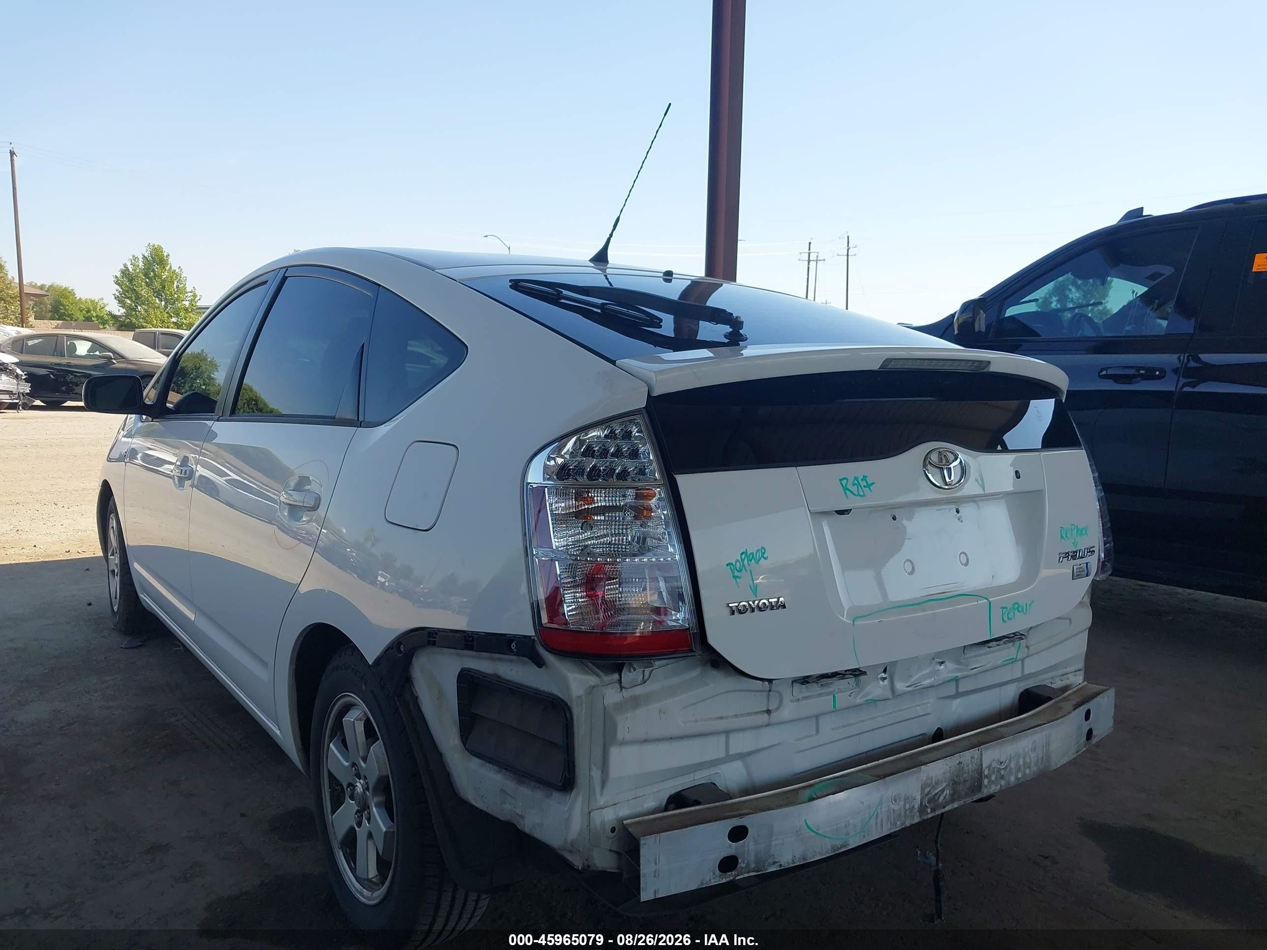 2006 Toyota Prius   White vin: JTDKB20U663150316