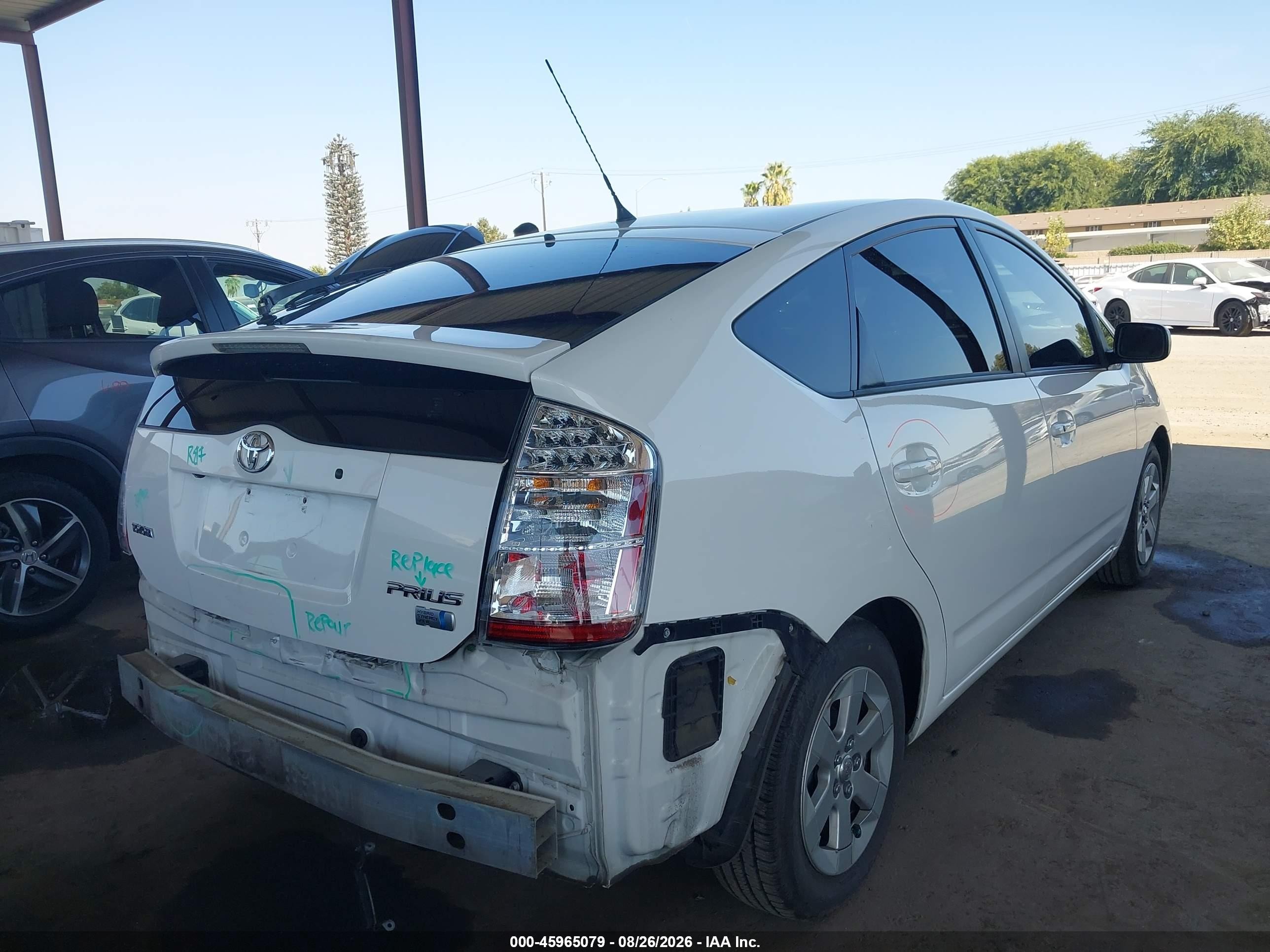 2006 Toyota Prius   White vin: JTDKB20U663150316