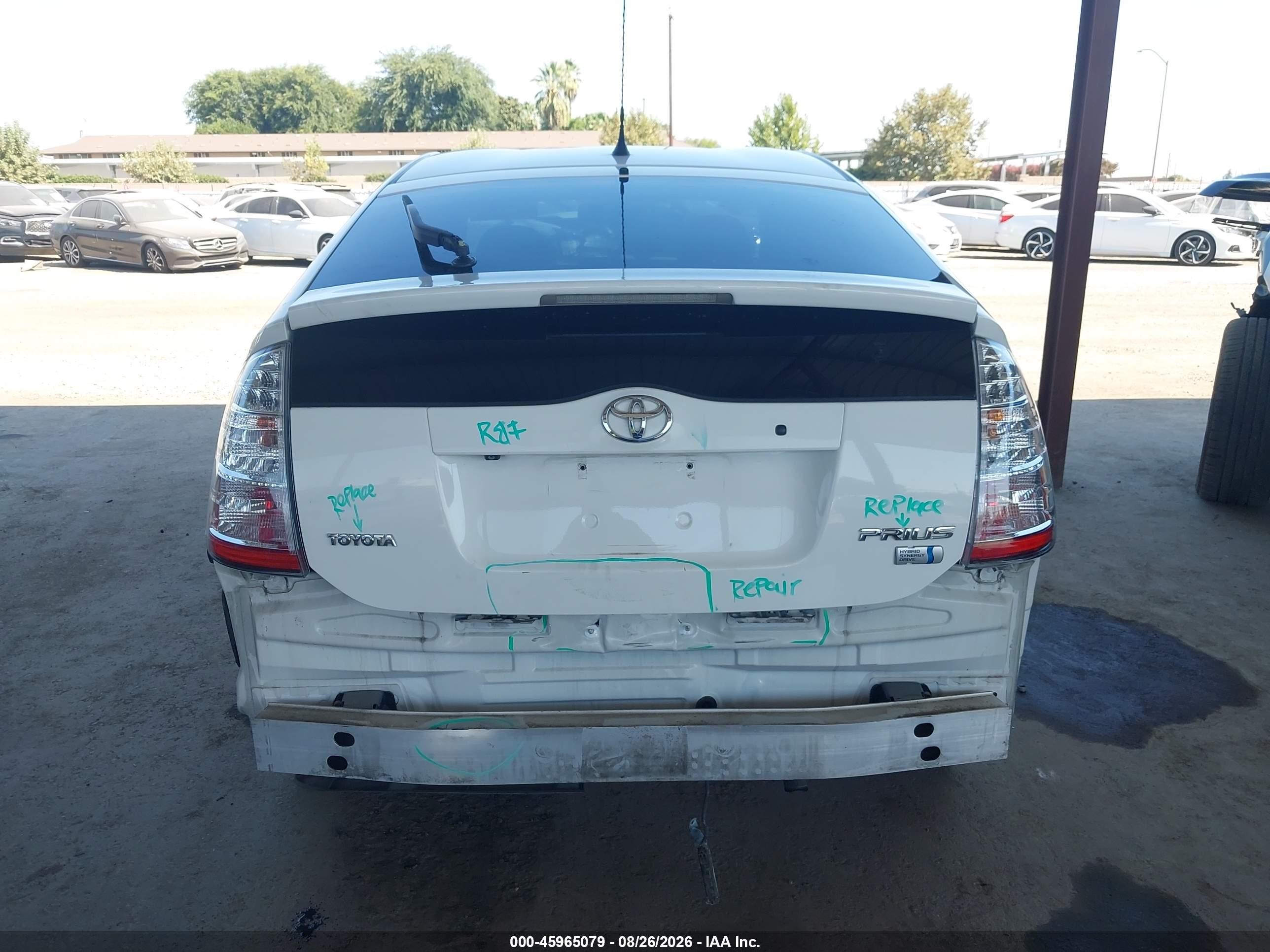 2006 Toyota Prius   White vin: JTDKB20U663150316