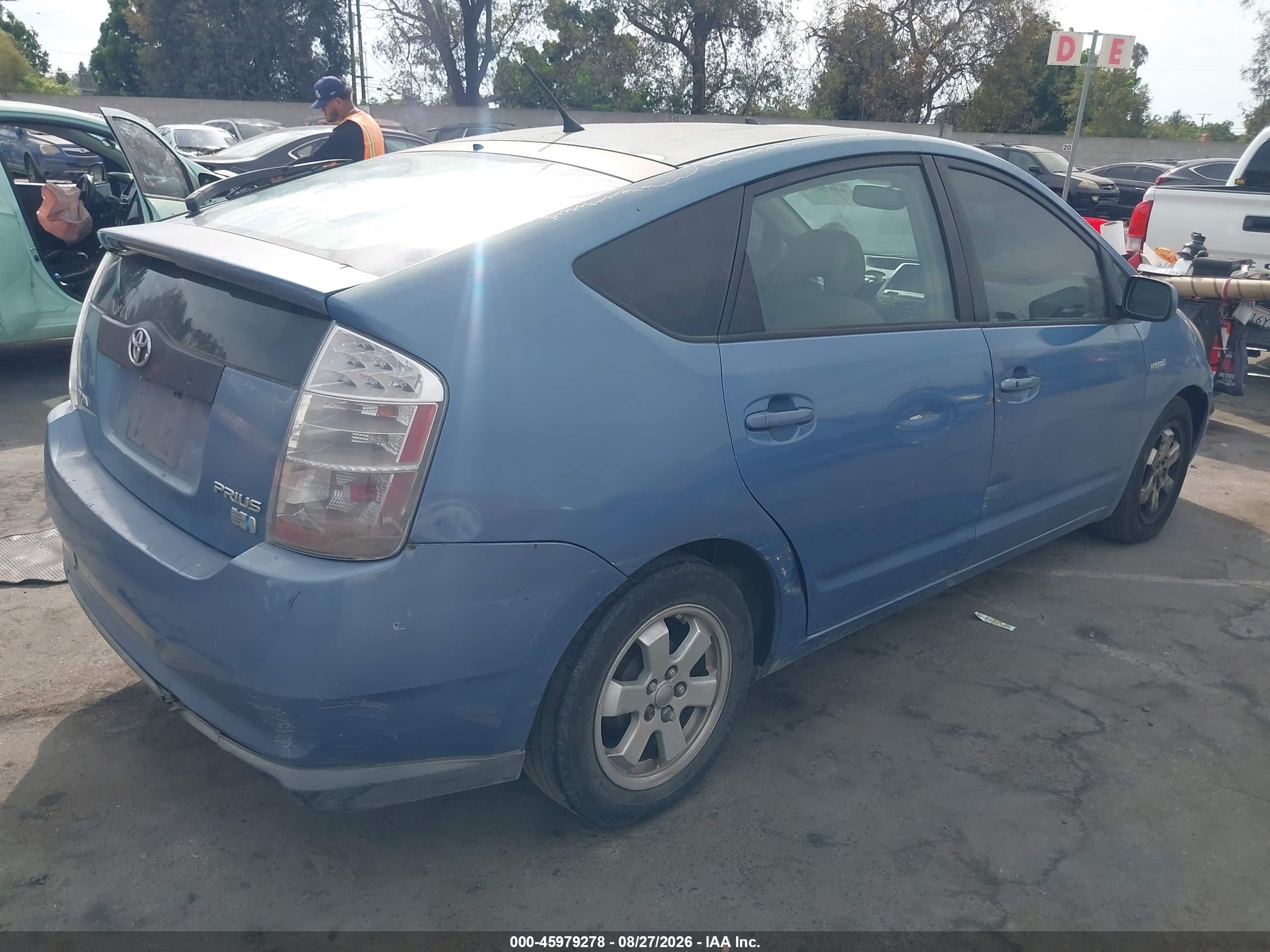2006 Toyota Prius   Blue vin: JTDKB20U663150624