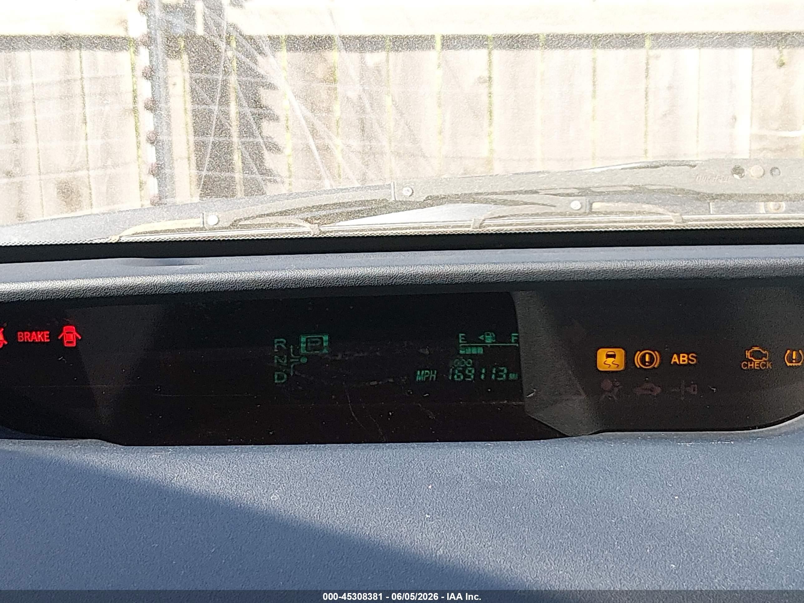 2006 Toyota Prius   Silver vin: JTDKB20U663155967